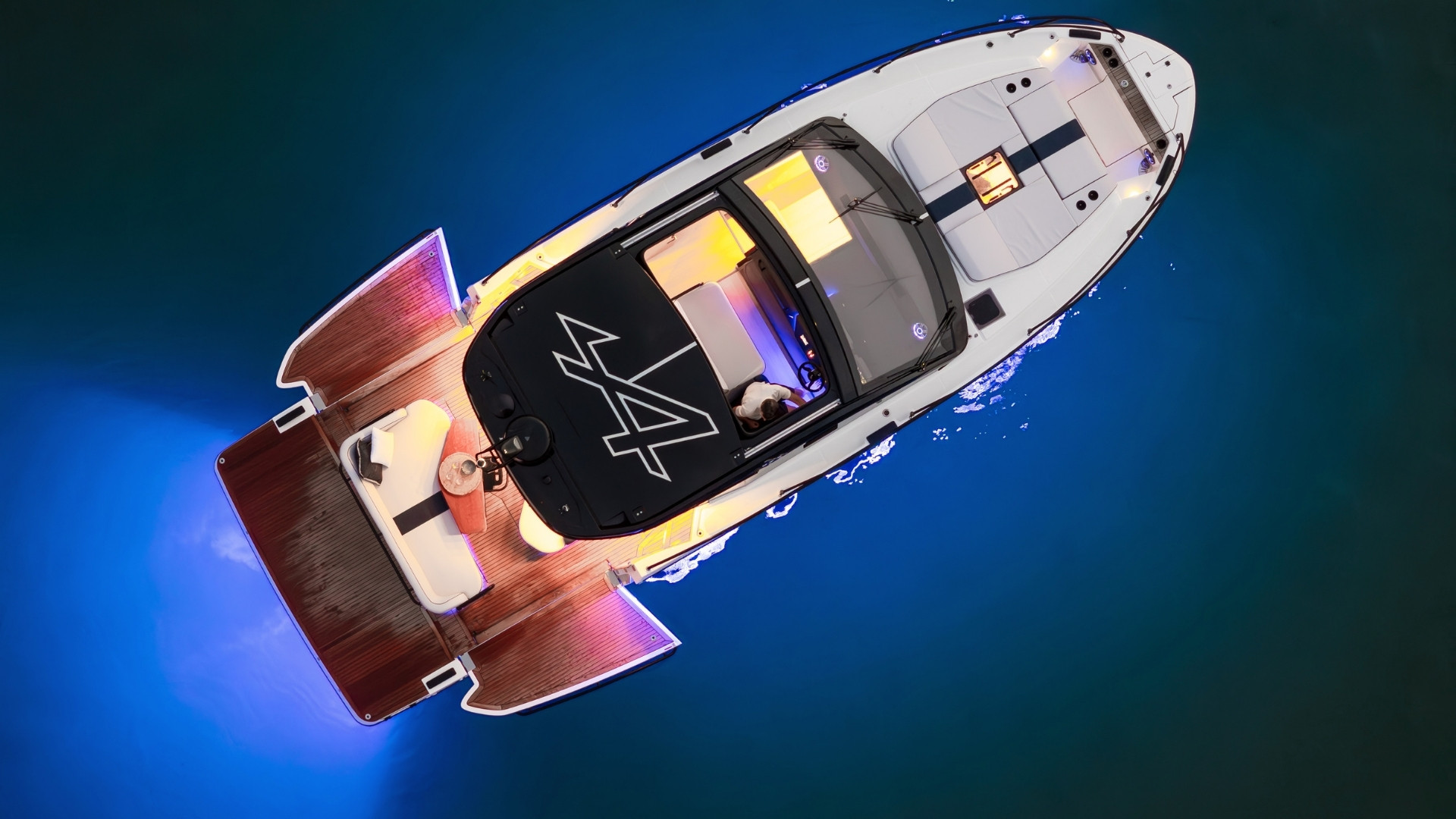 Beneteau Gran Turismo 40 Coupe — Foto 8