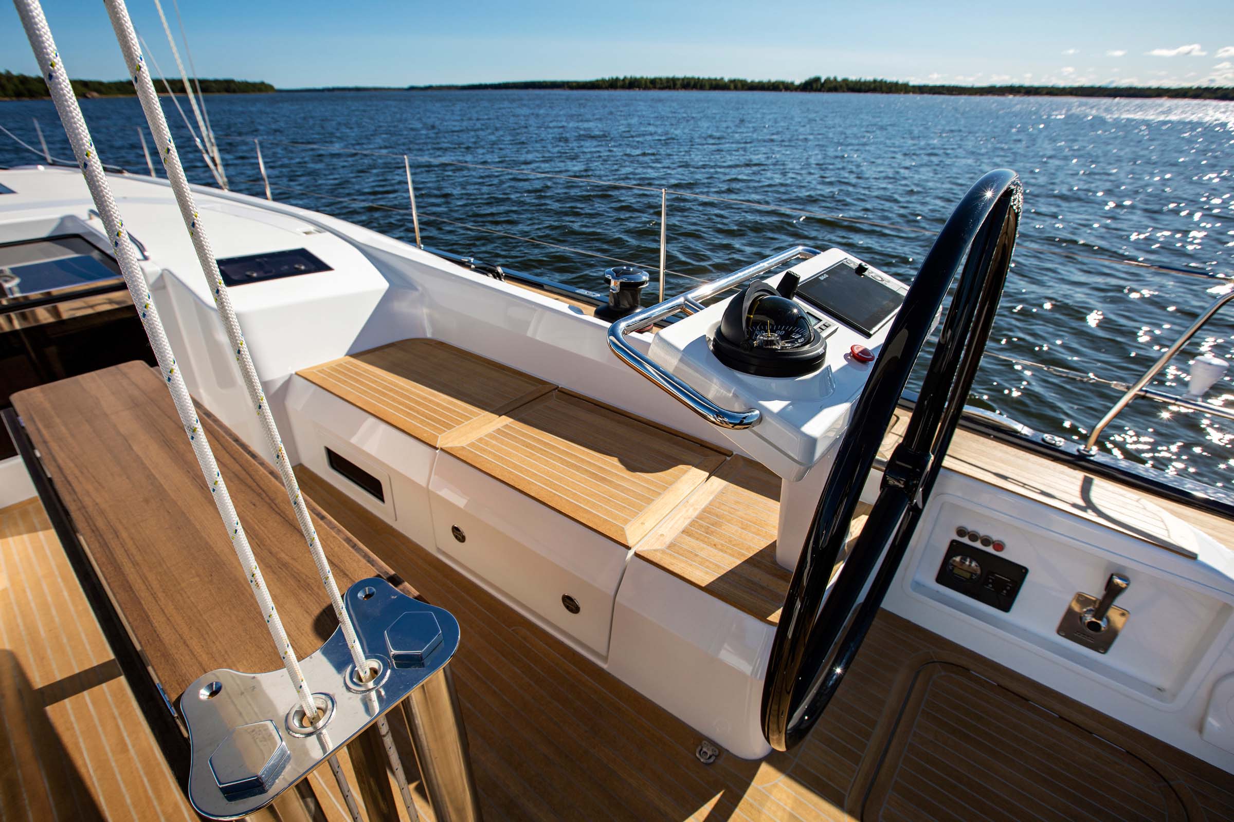 swan48 deck 3