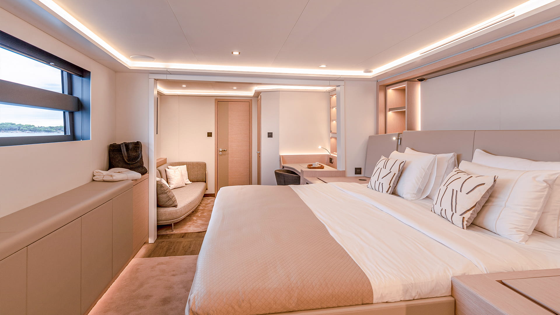 Fountaine Pajot FPY 80 — photo 15