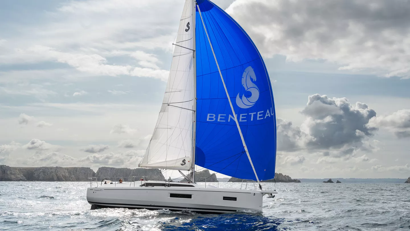 Beneteau Oceanis 37.1 — photo 6