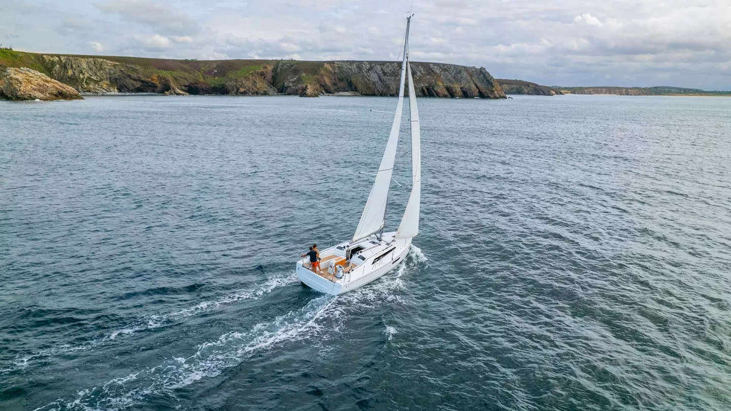 Beneteau Oceanis 37.1 — photo 3