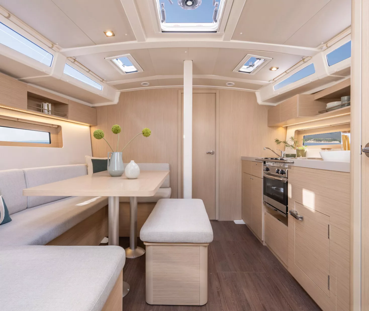 Beneteau Oceanis 37.1 — photo 11