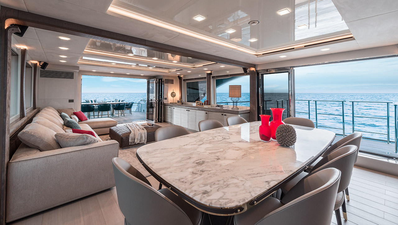 Monte Carlo Yachts MCY 96 — photo 9