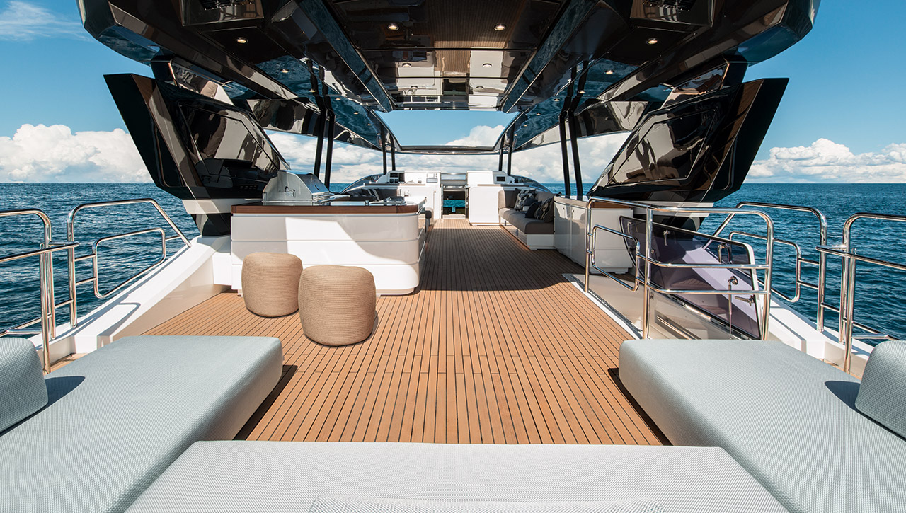 Monte Carlo Yachts MCY 96 — photo 7