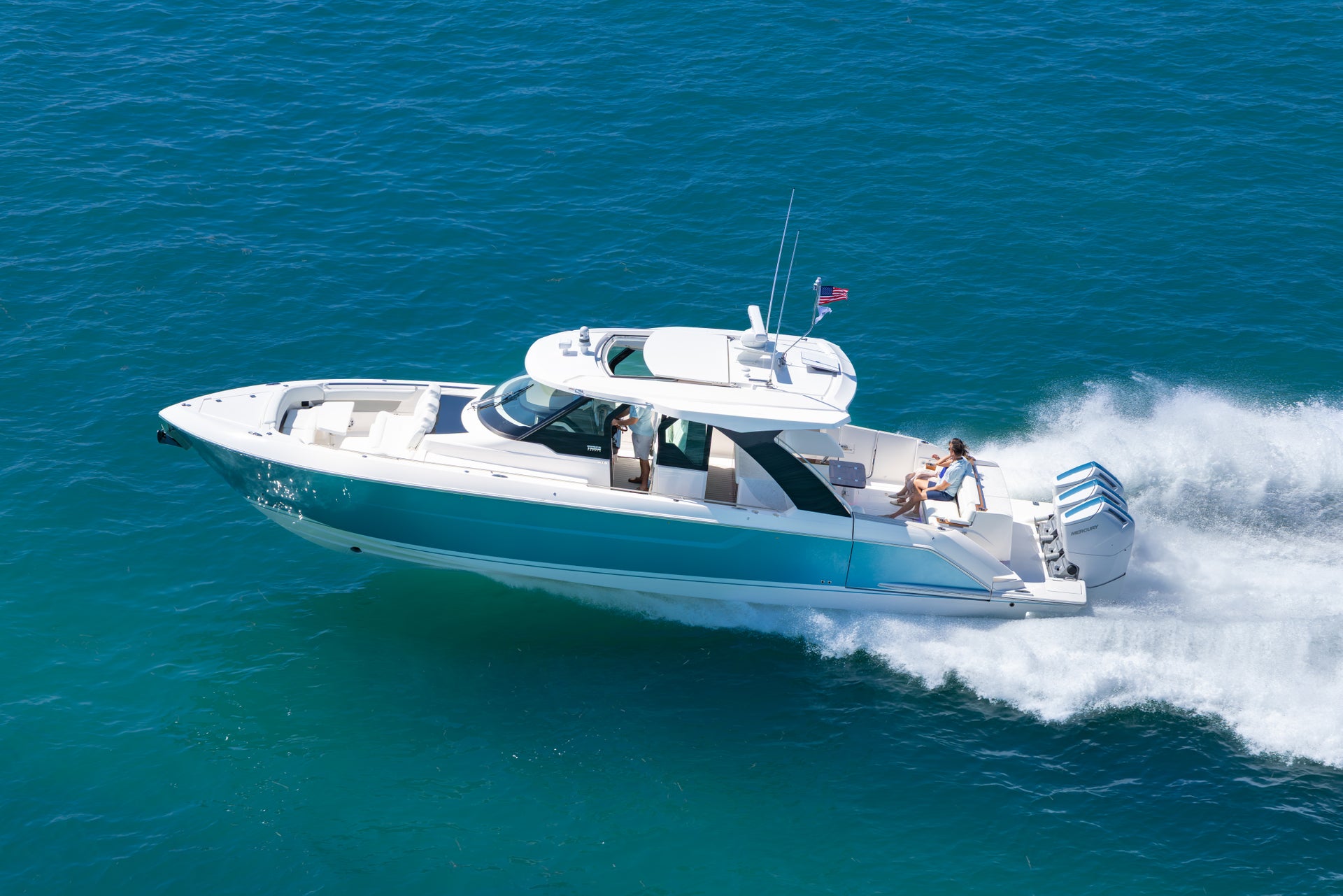 Tiara Yachts 46 LS