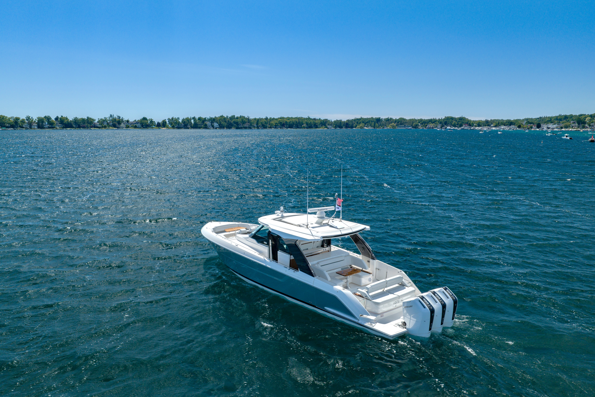 Tiara Yachts 46 LS — photo 7