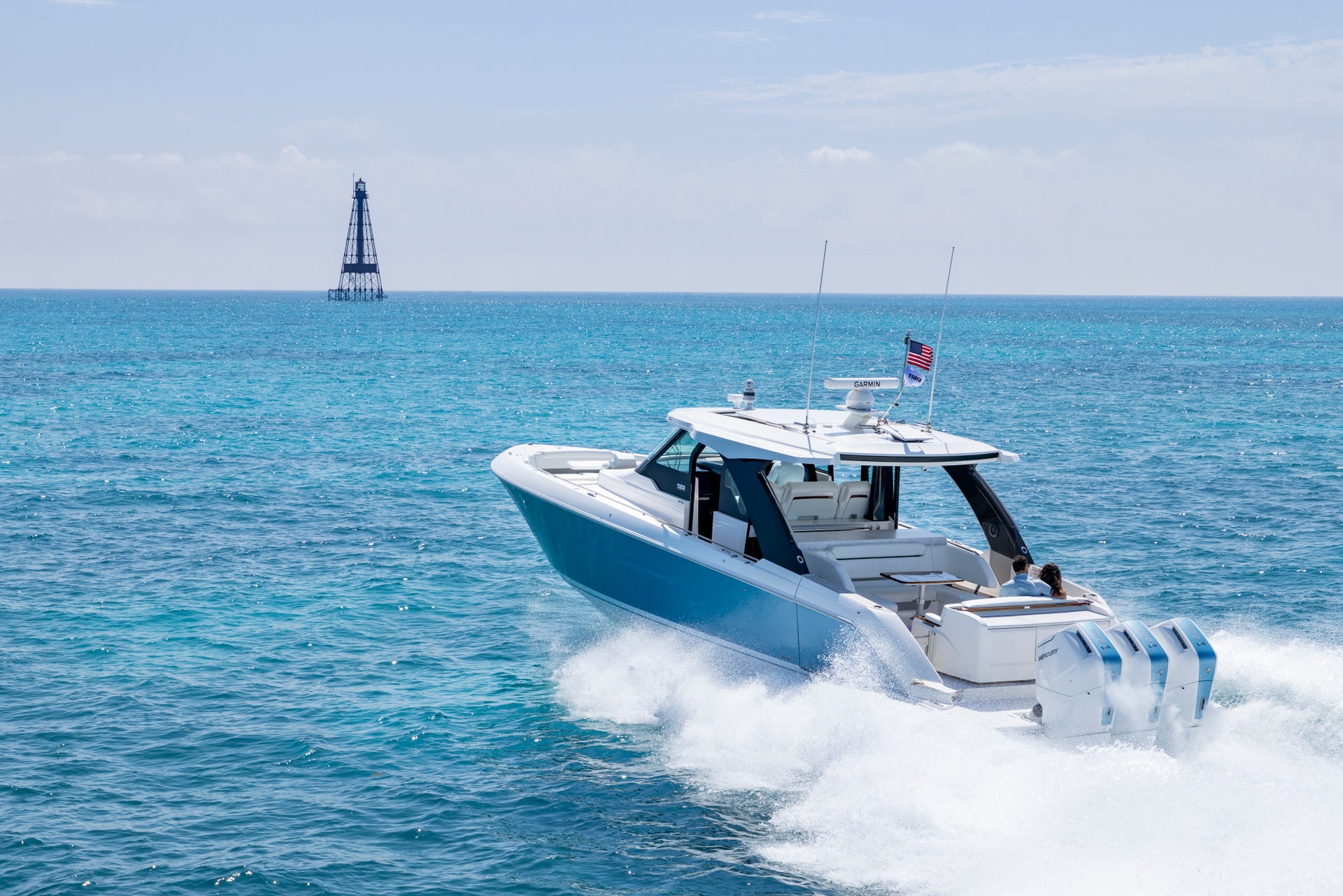 Tiara Yachts 46 LS — photo 10
