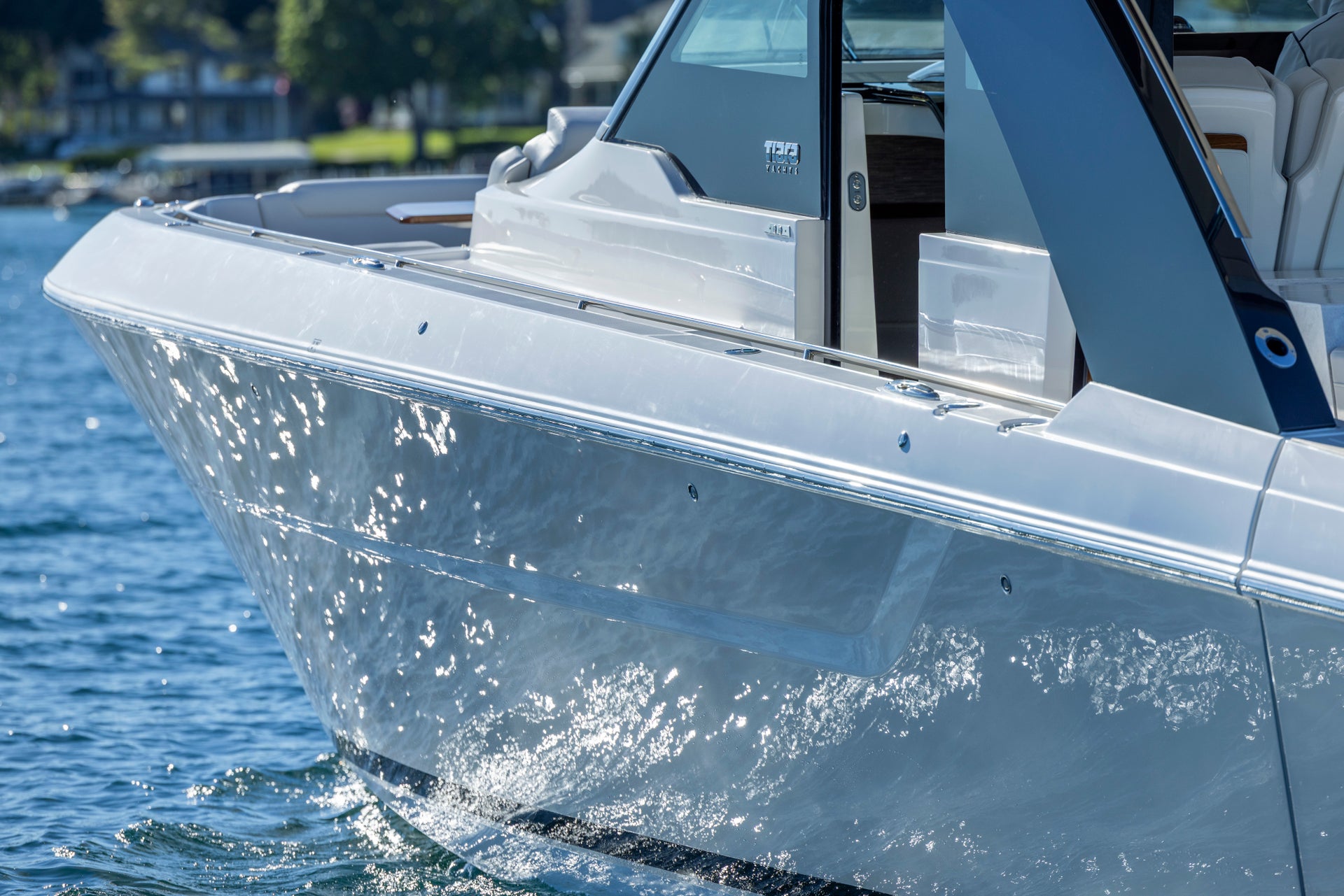 Tiara Yachts 46 LS — photo 6