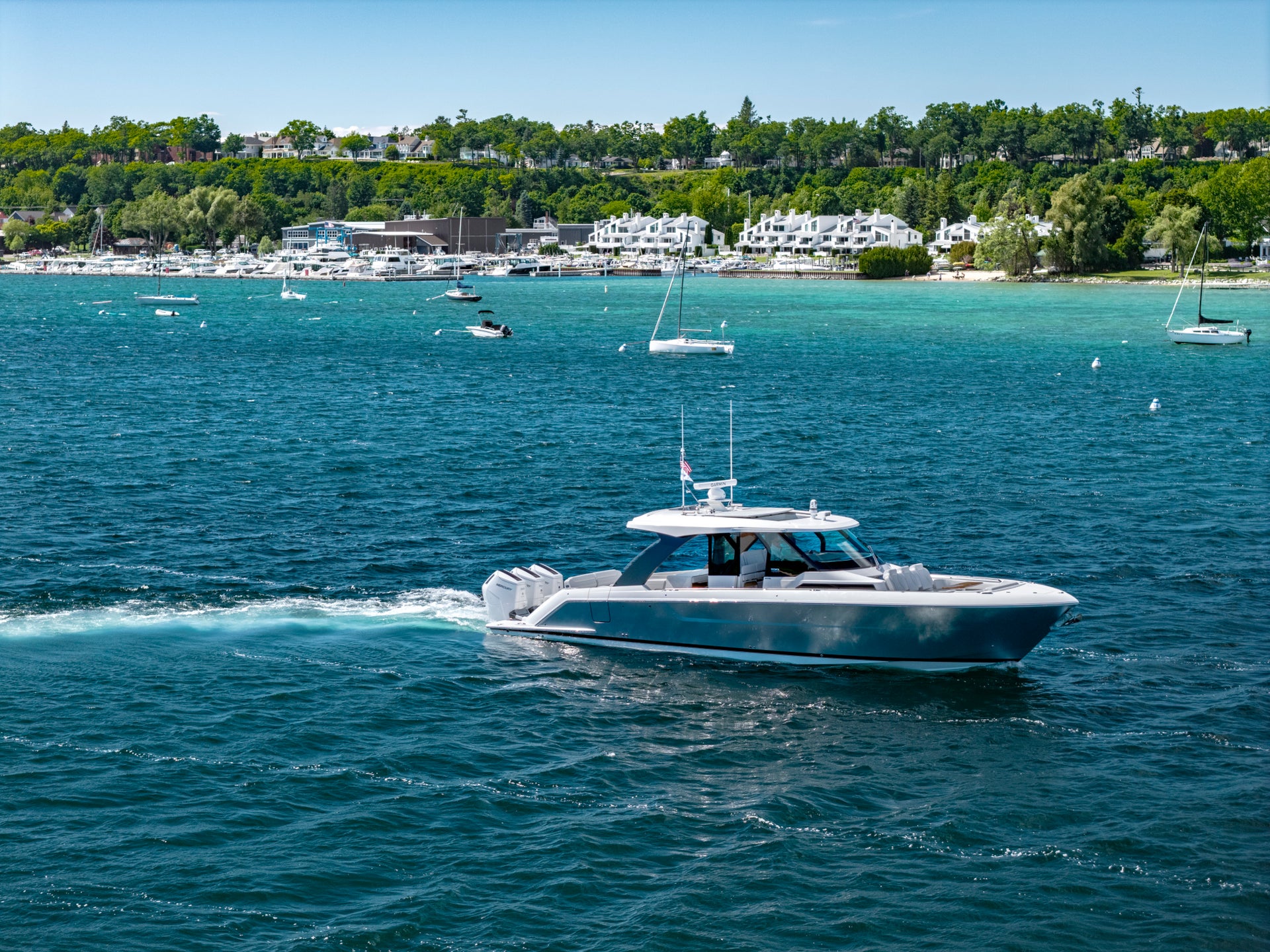 Tiara Yachts 46 LS — photo 8