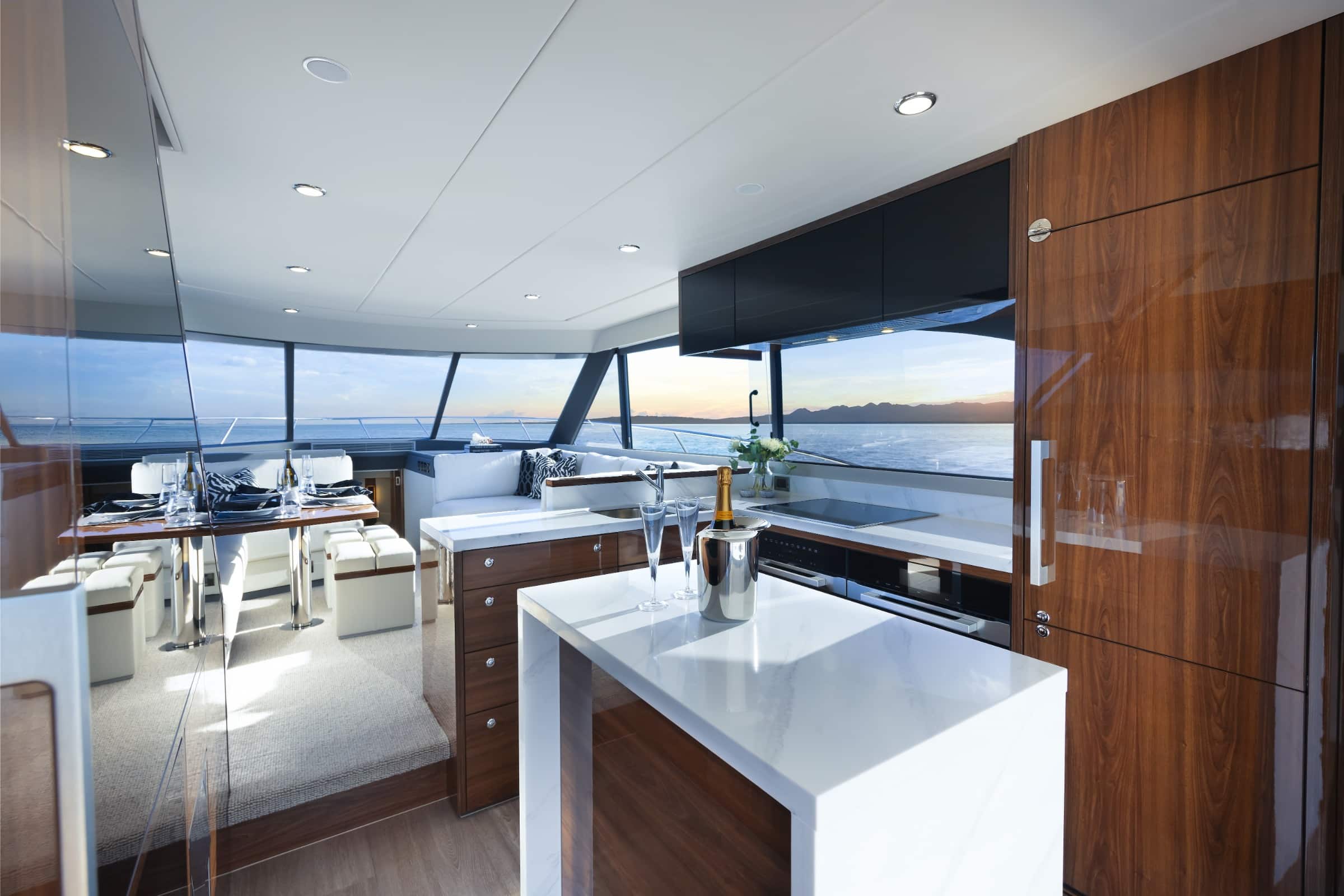 Maritimo M55 Black Edition — photo 9