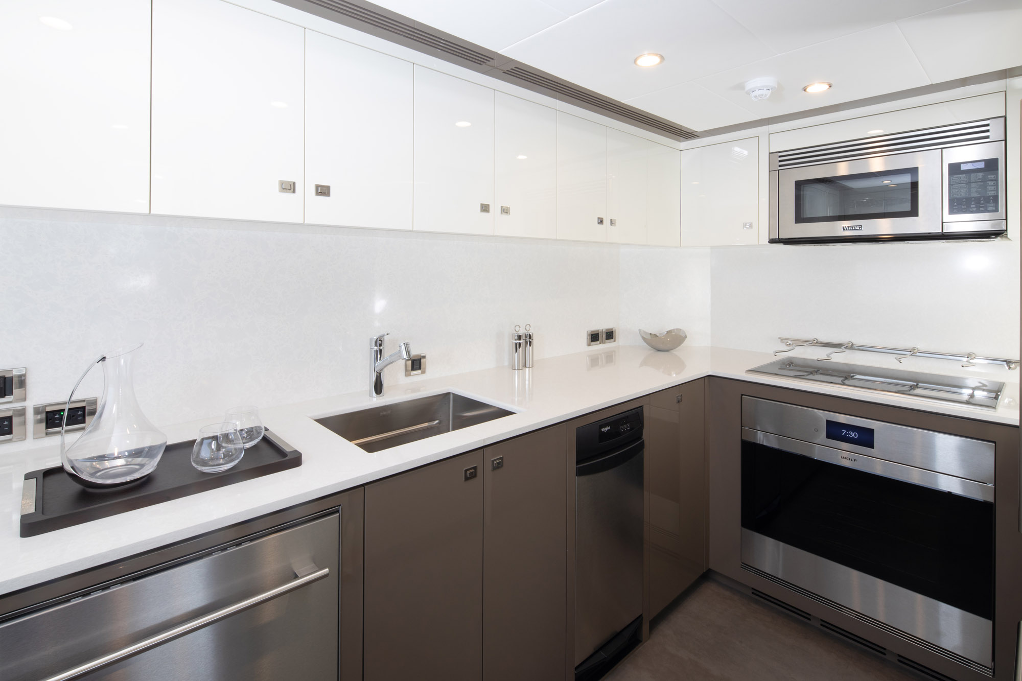 Ocean Alexander 27R — photo 8