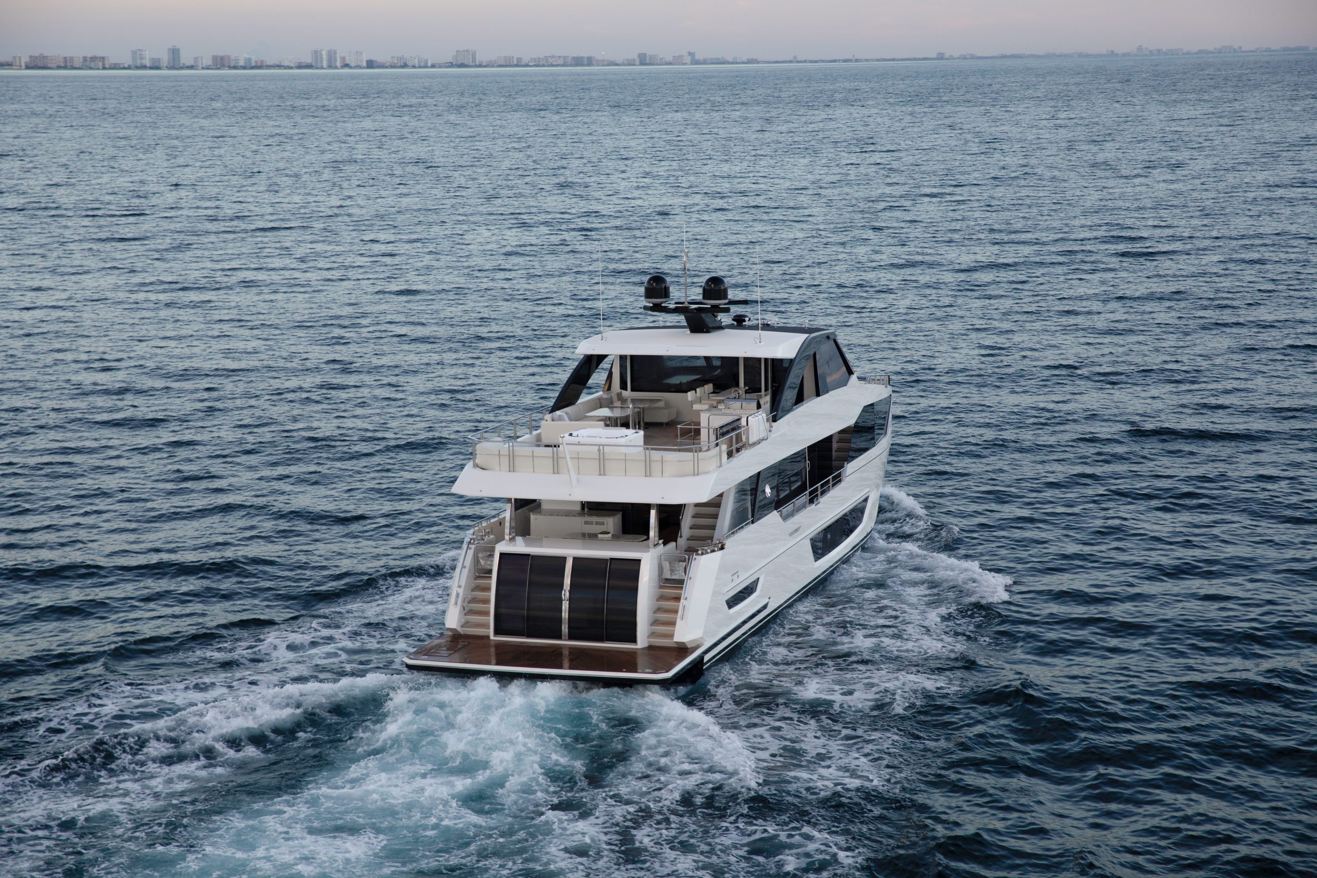 Ocean Alexander 27R — photo 2