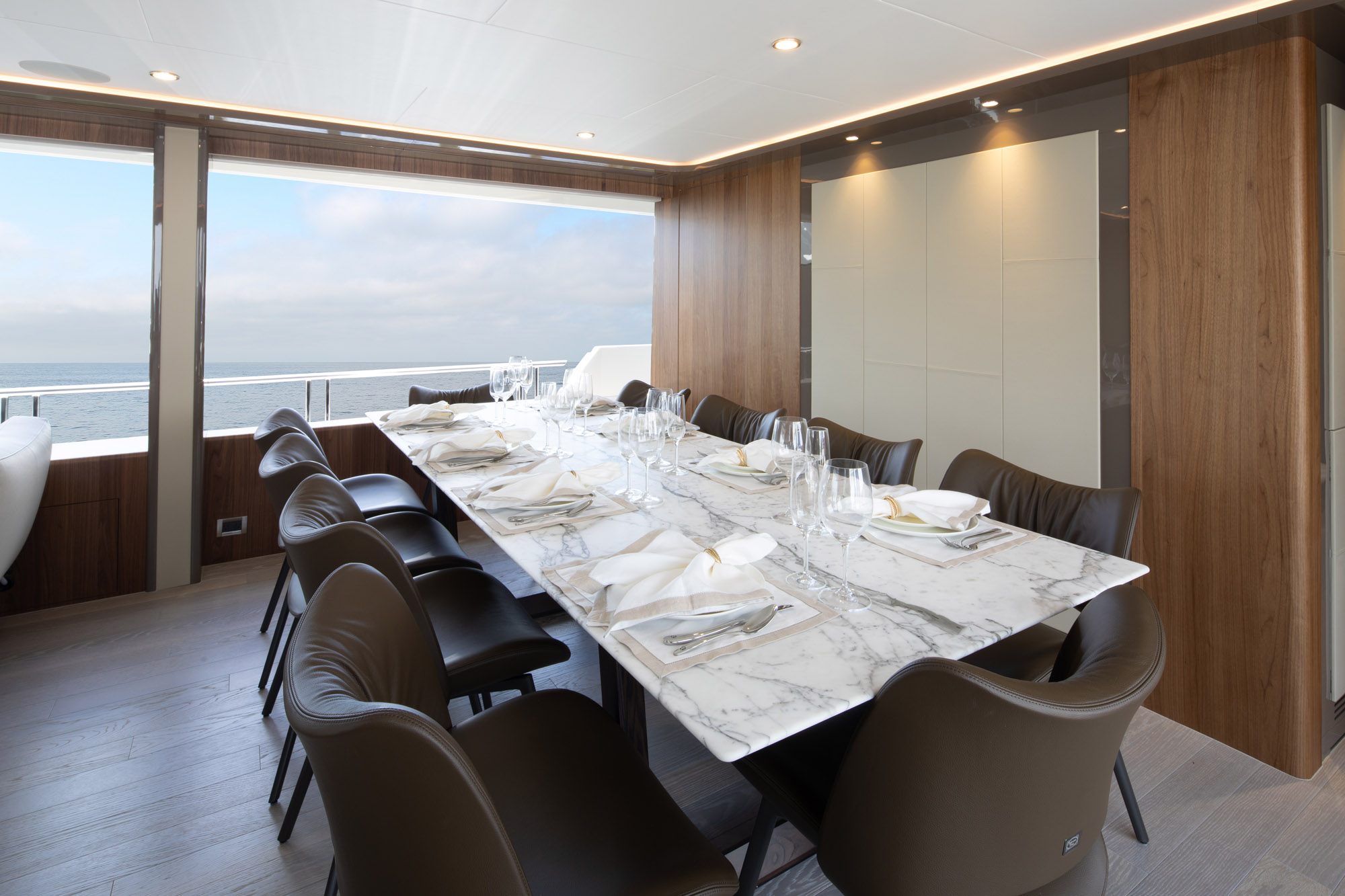 Ocean Alexander 27R — photo 10