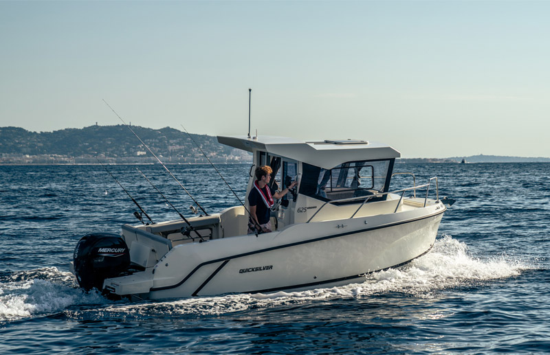 Quicksilver 625 Pilothouse — photo 5