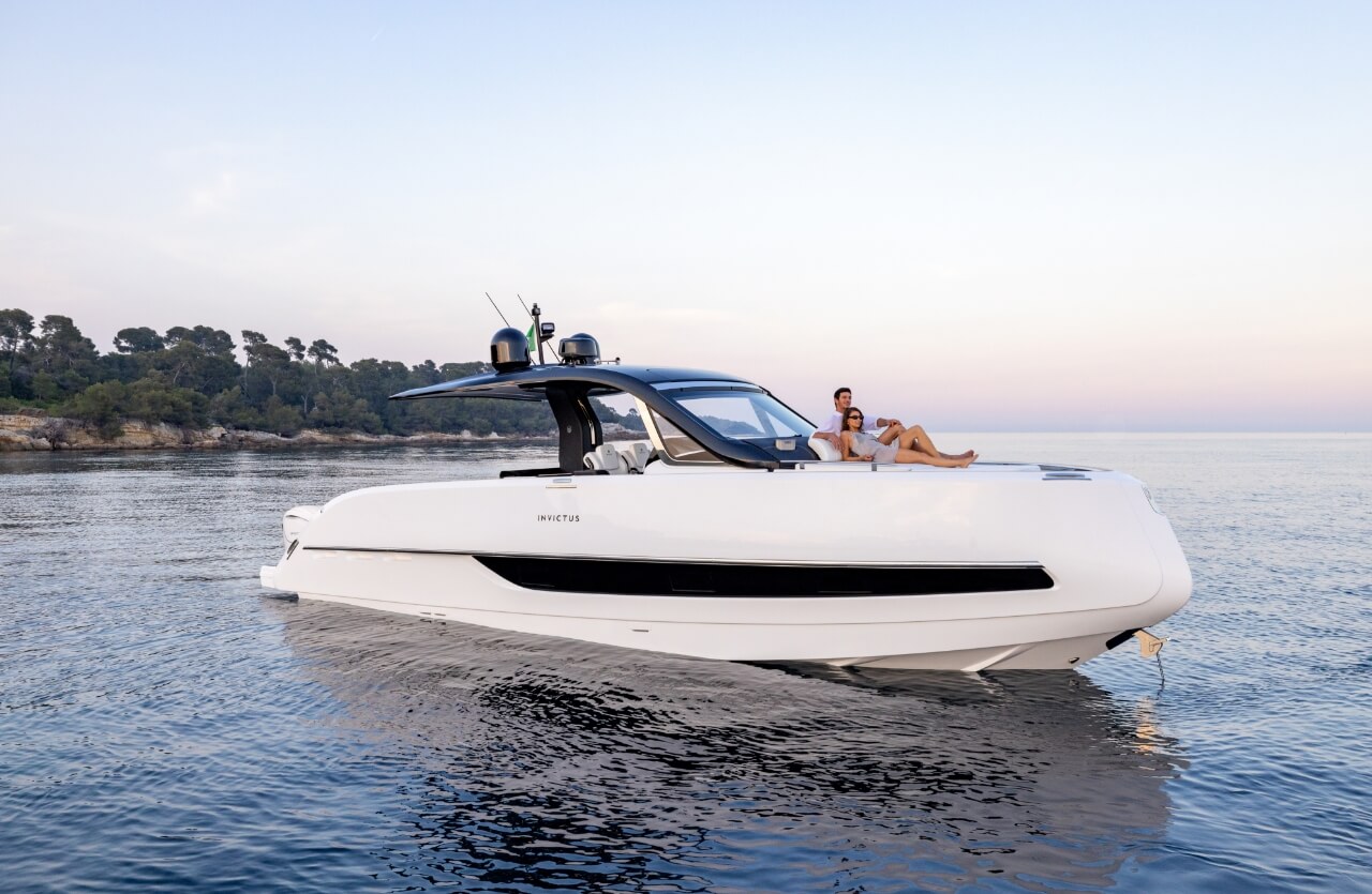 Invictus Yacht TT420S — photo 4