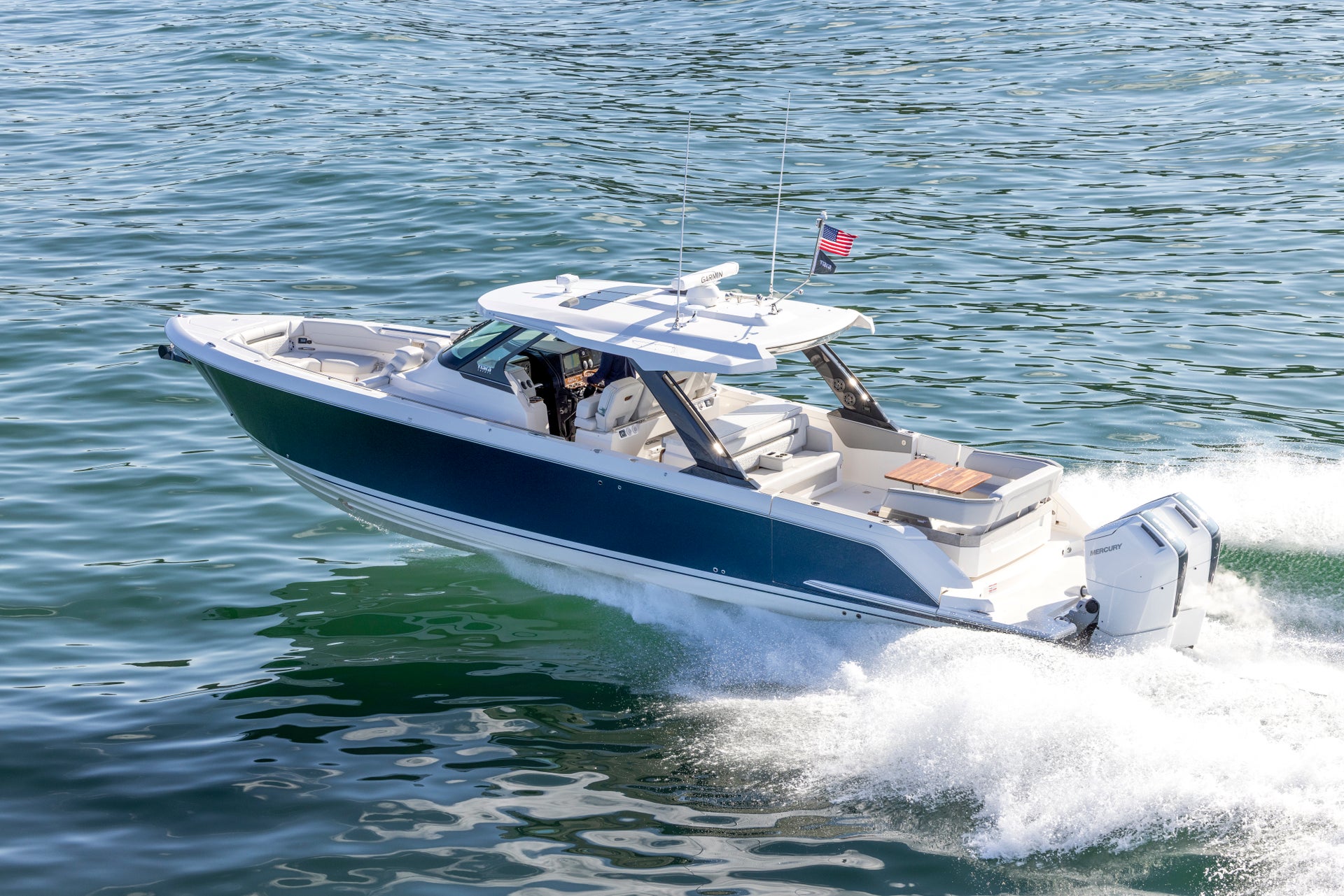Tiara Yachts 43 LS — photo 5
