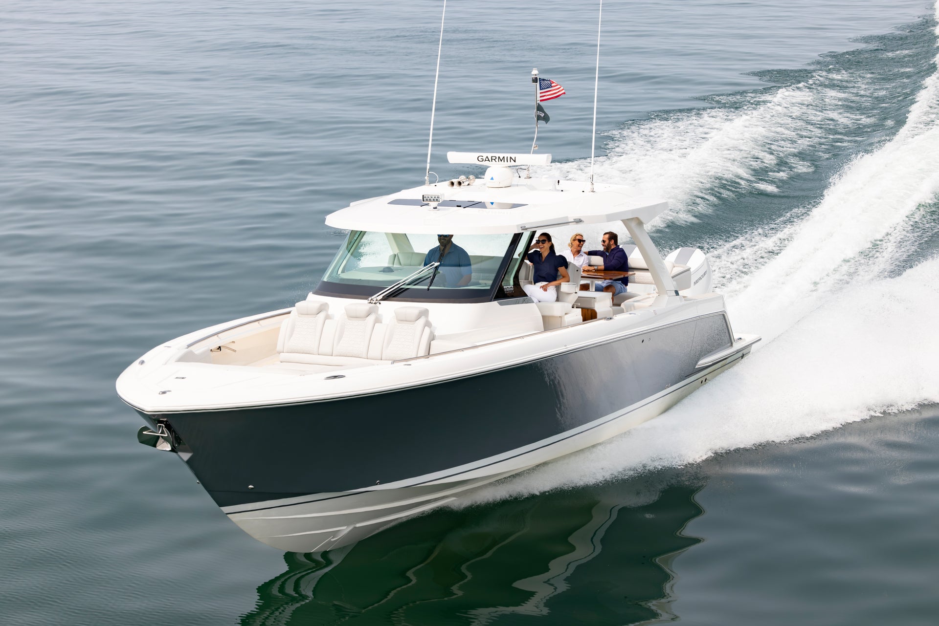 Tiara Yachts 43 LS — photo 8
