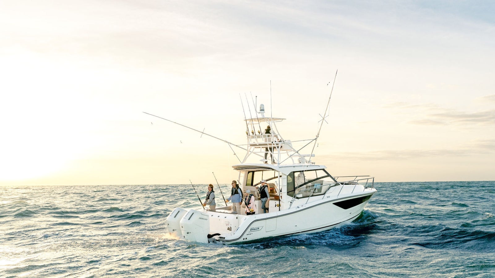 Boston Whaler 365 Conquest