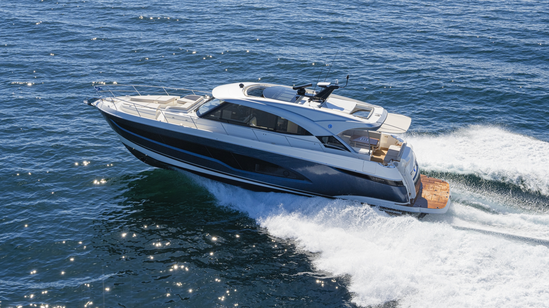 Riviera Riviera 5600 Sport Yacht Platinum Edition