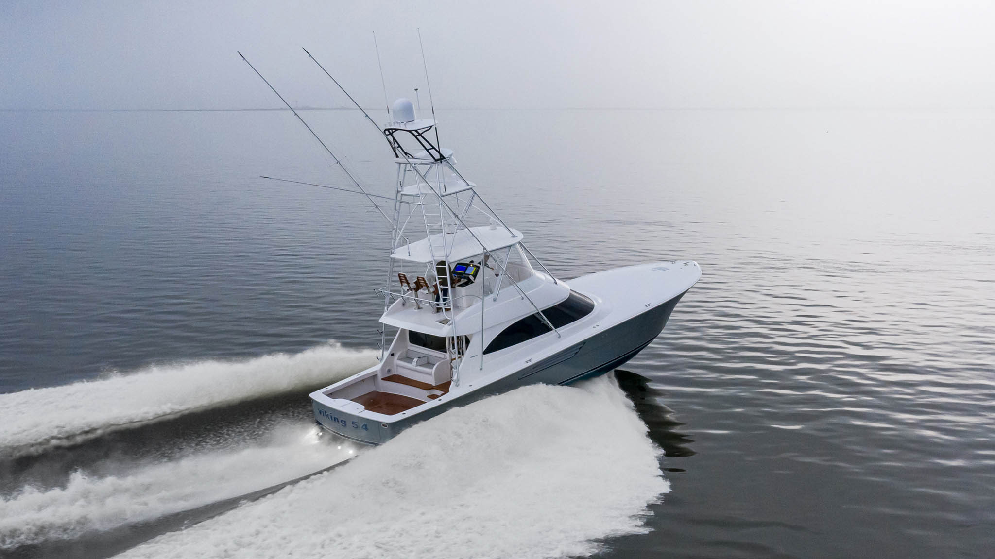 Viking Yachts 54 Convertible — photo 3