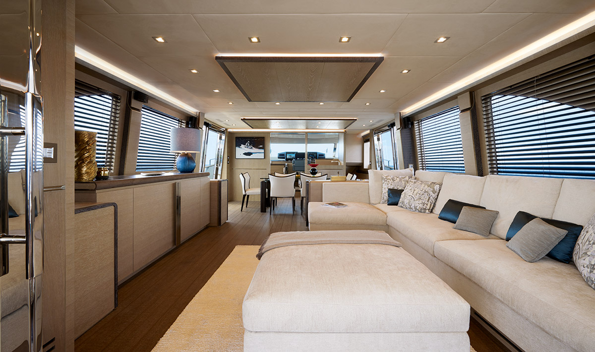 Monte Carlo Yachts MCY 80 — photo 9