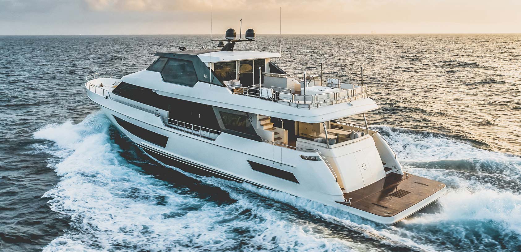 Ocean Alexander 32L — photo 2