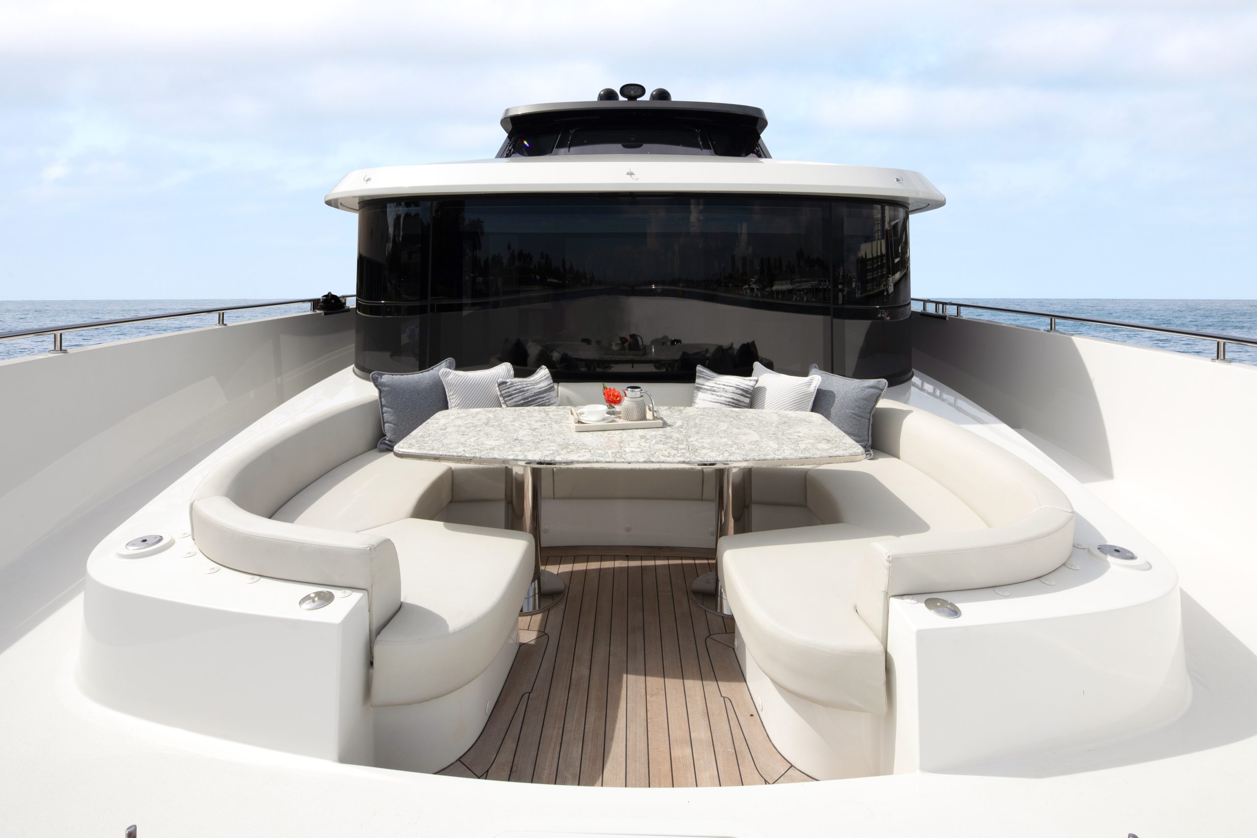 Ocean Alexander 32L — photo 6