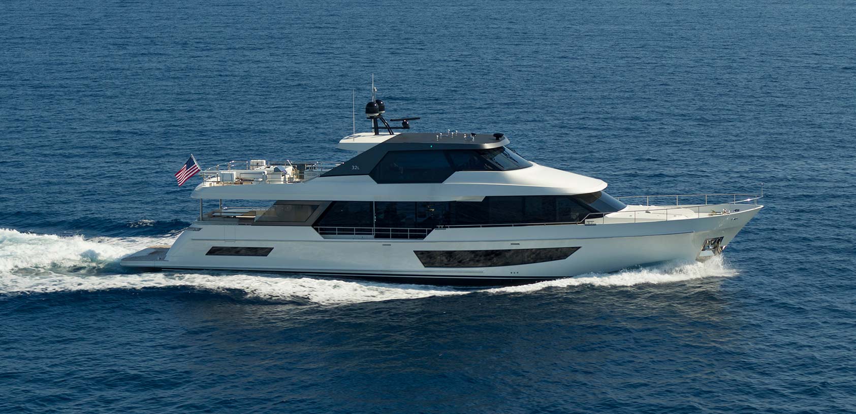 Ocean Alexander 32L — photo 4