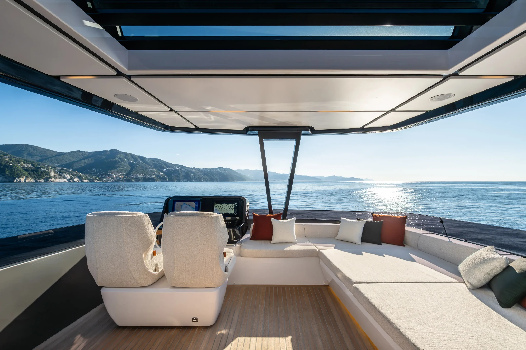 Ferretti Yachts 800 — photo 4