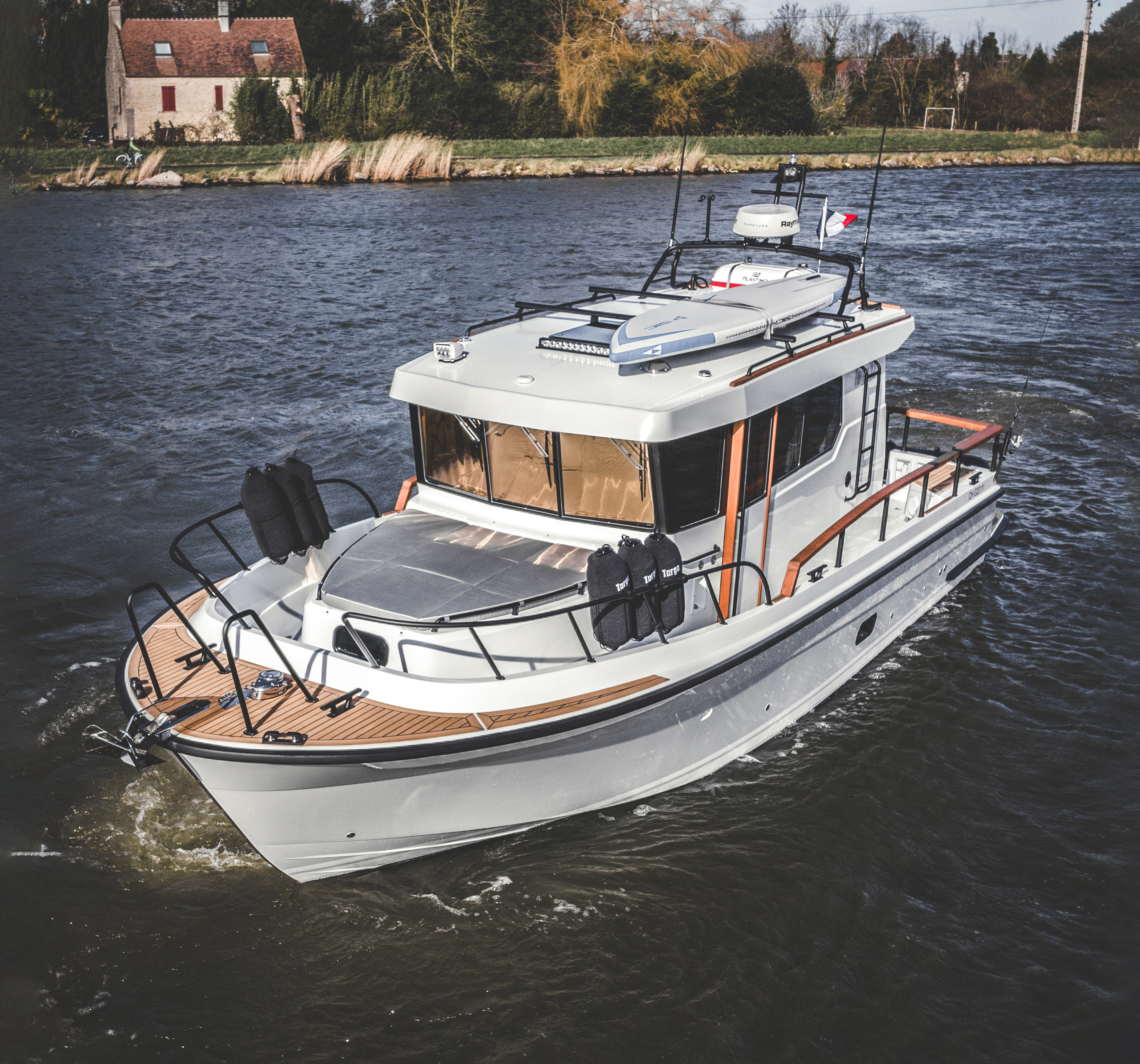 Targa 32 TF — photo 2
