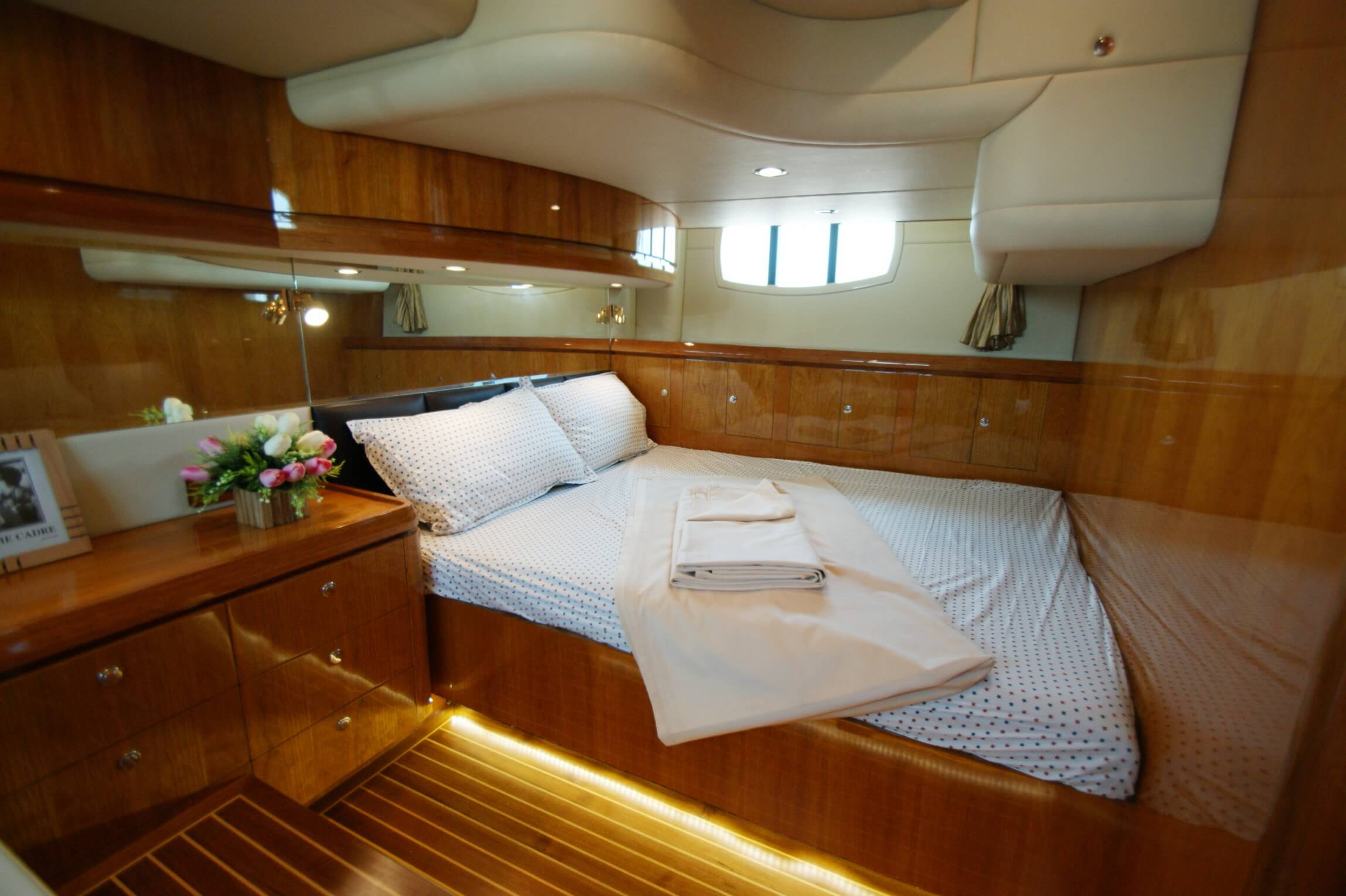 Selene Yachts Artemis 43 — photo 10