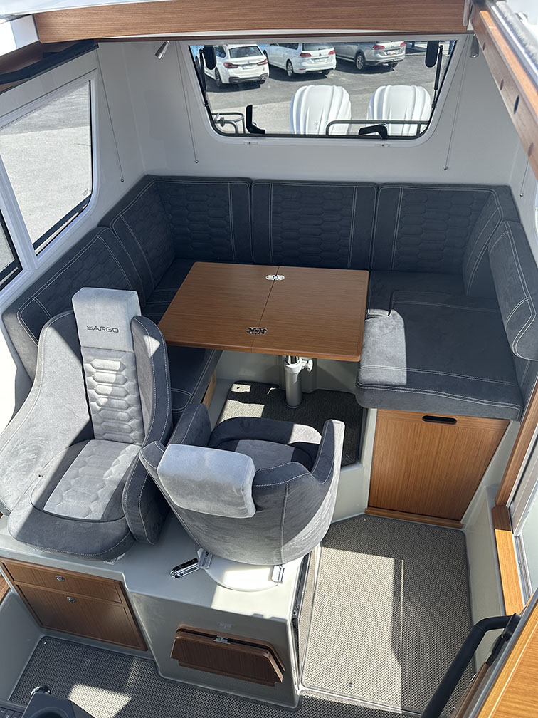 Sargo 28 Outboard — photo 2