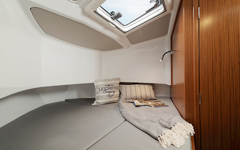 Sargo 28 Outboard — photo 4