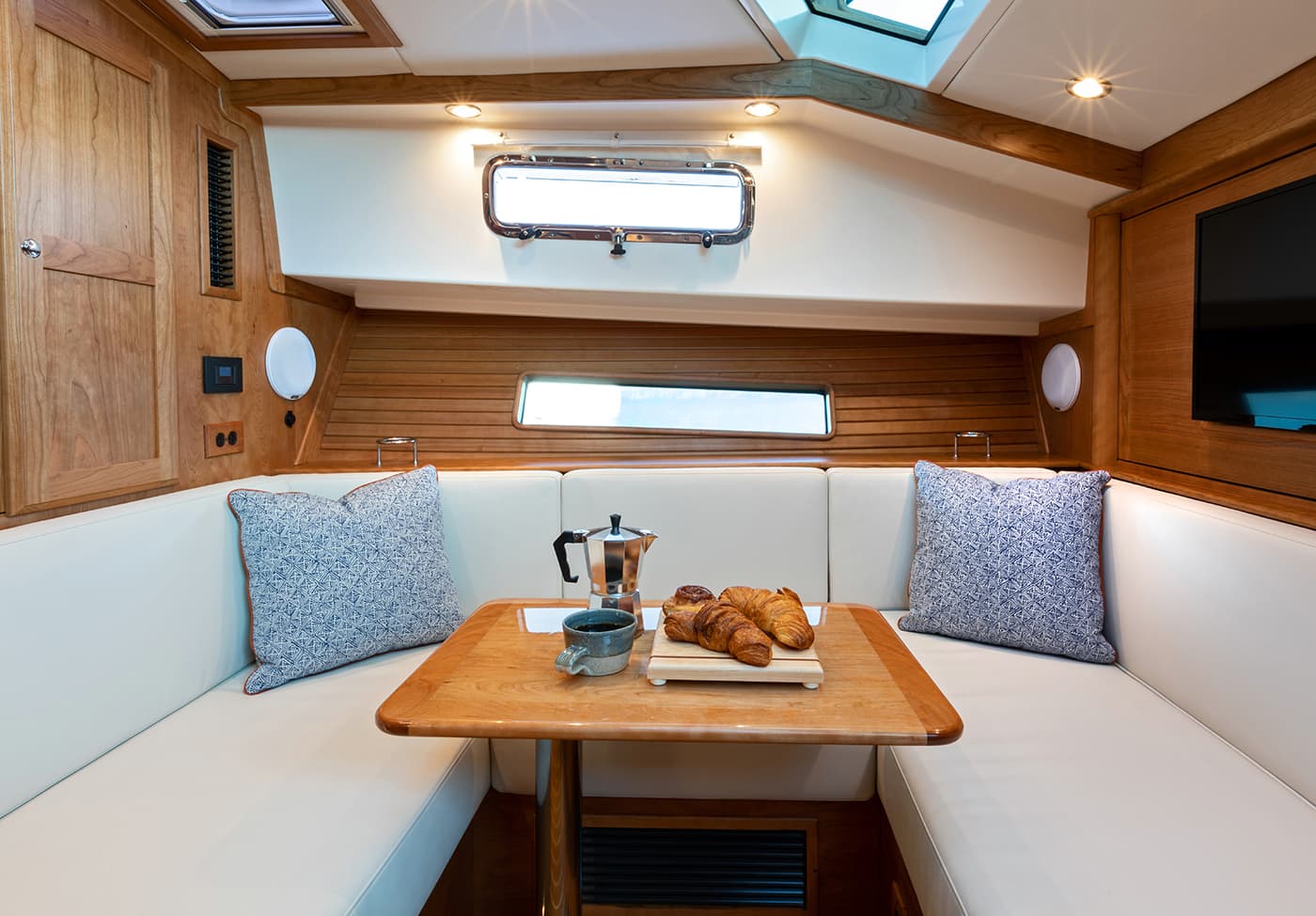Sabre Yachts 43 Salon Express — photo 8