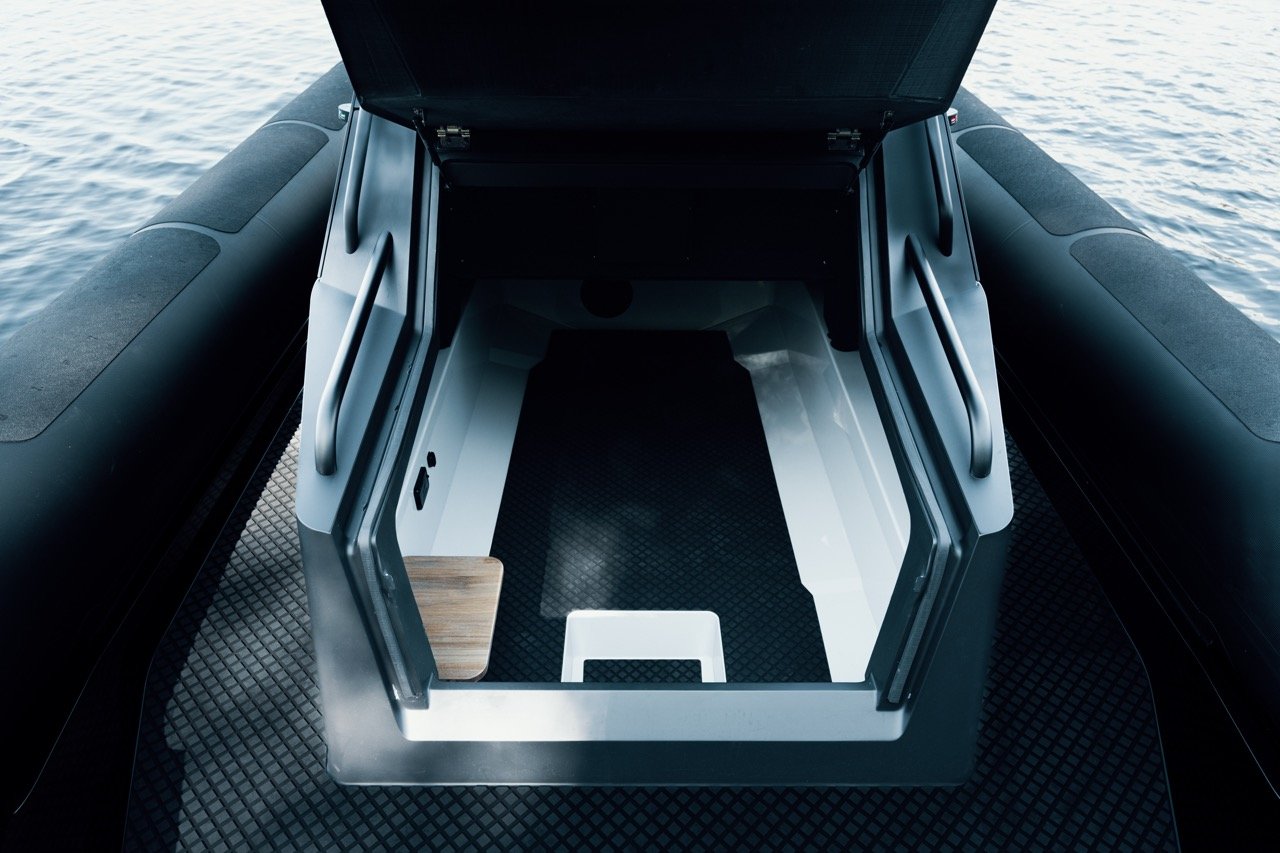 Goldfish Boat X12 Scout — photo 2