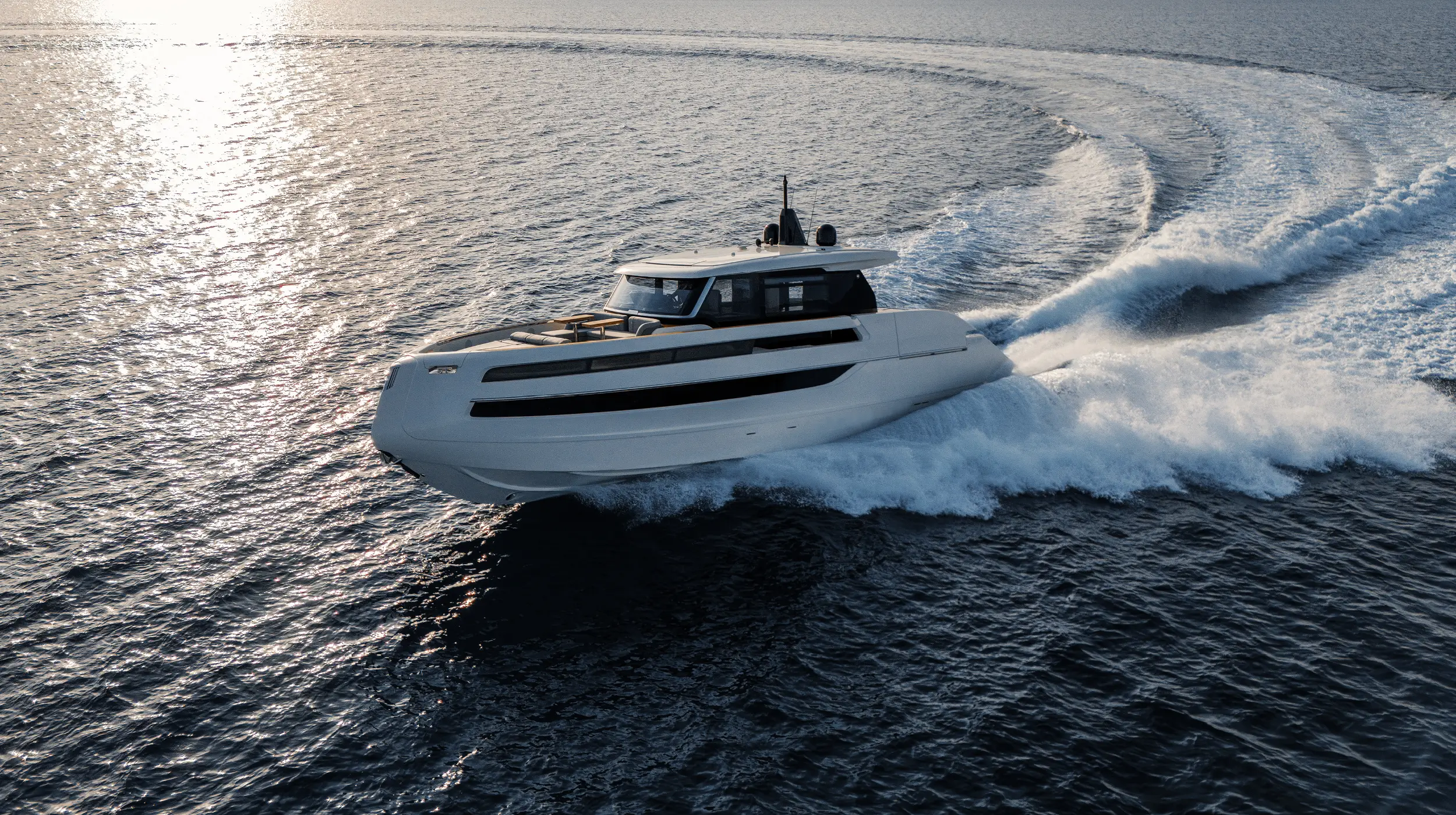 Invictus Yacht ST550 — photo 8