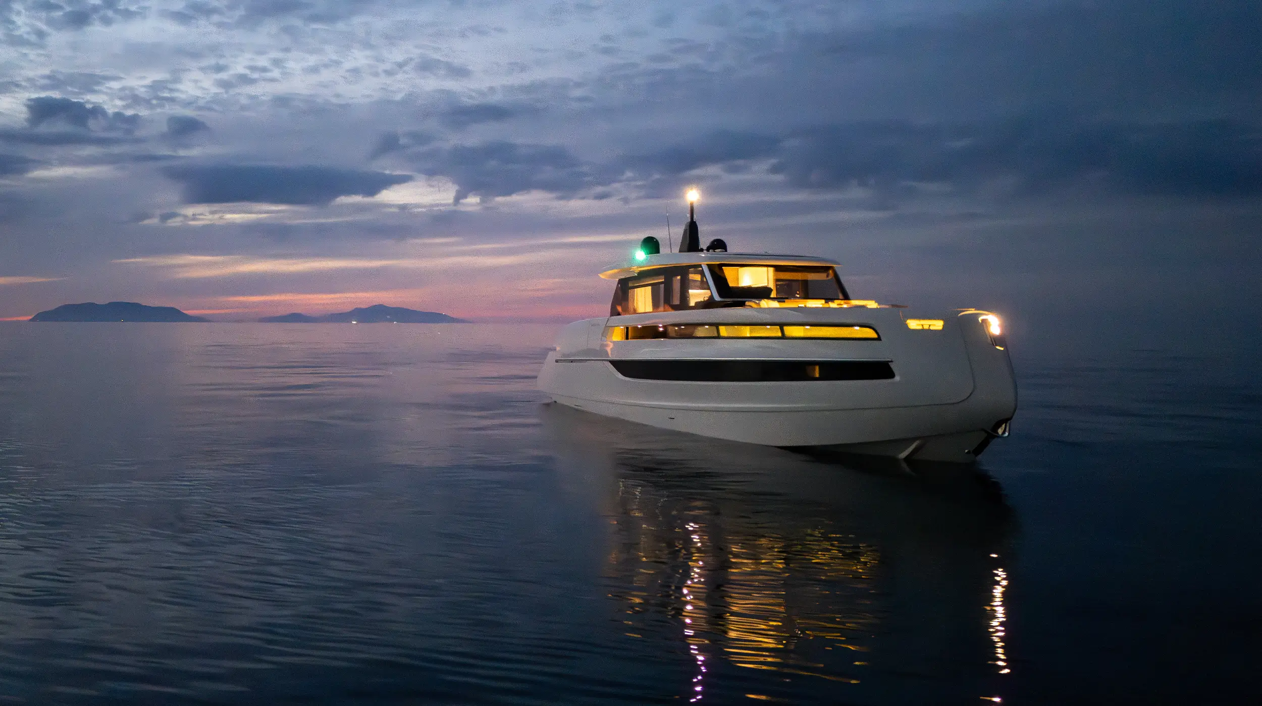 Invictus Yacht ST550 — photo 10