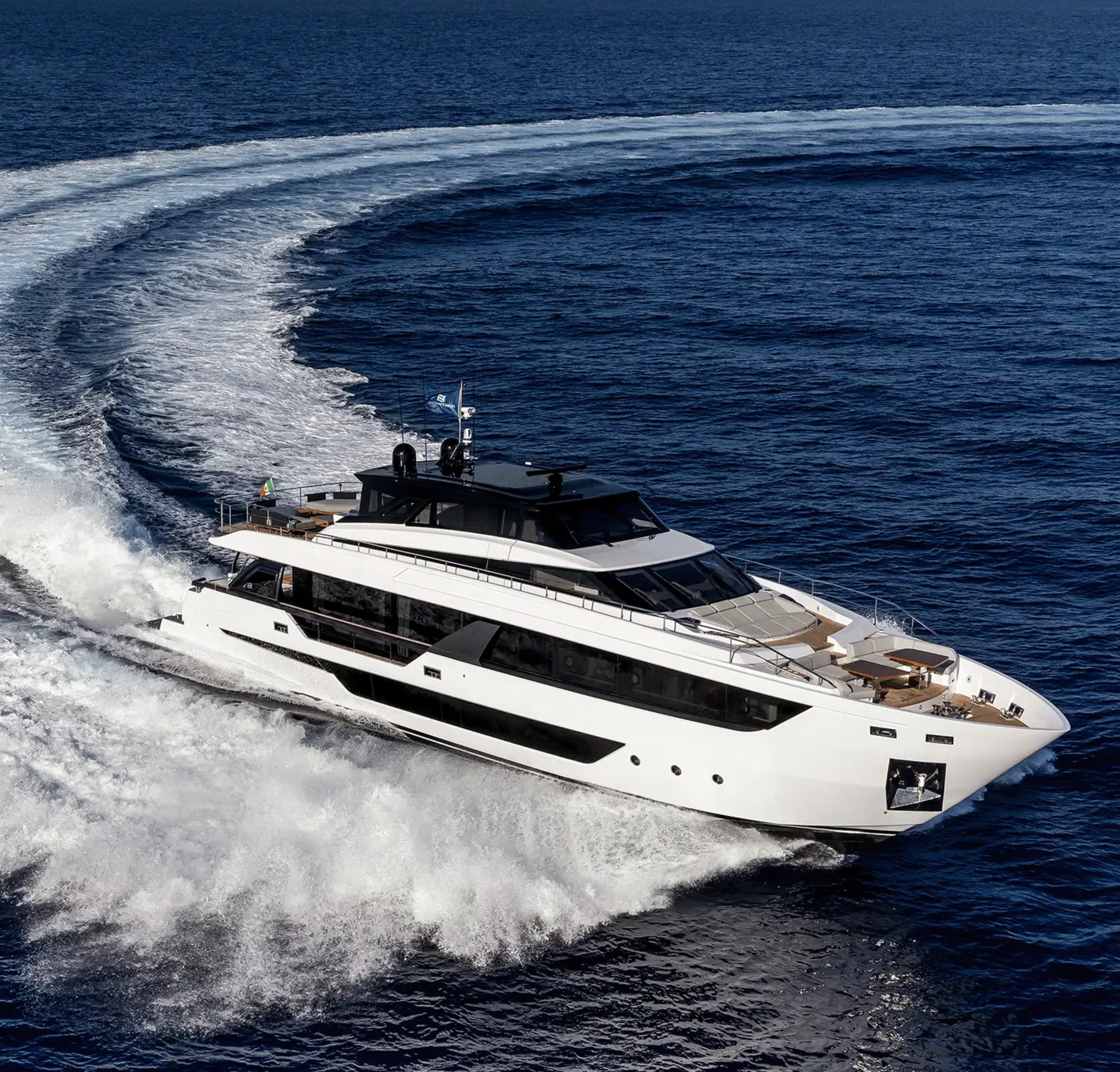 Ferretti Yachts Ferretti Yachts 1000 SkyDeck