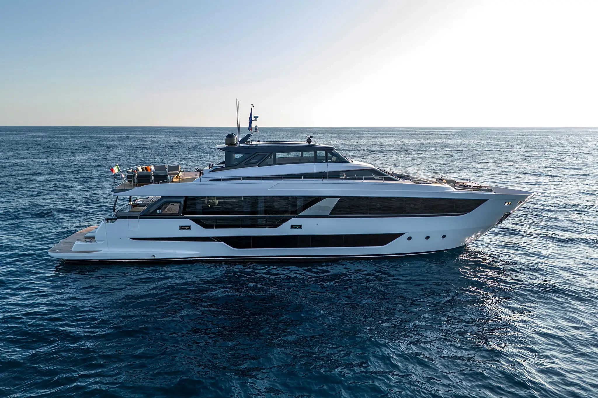 Ferretti Yachts 1000 SkyDeck — 照片 6