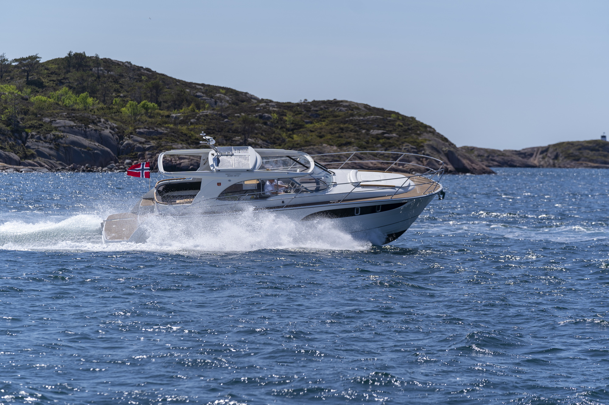 Marex 360 Cabriolet Cruiser — photo 7
