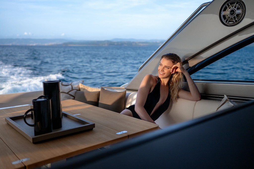 Pershing GTX70 — photo 8