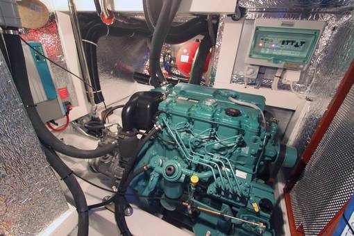 Hallberg-Rassy 40 — photo 6