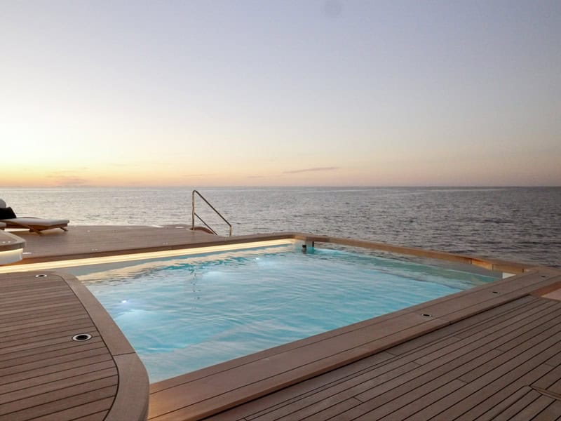 Benetti B.Now 67M Oasis Deck — photo 3