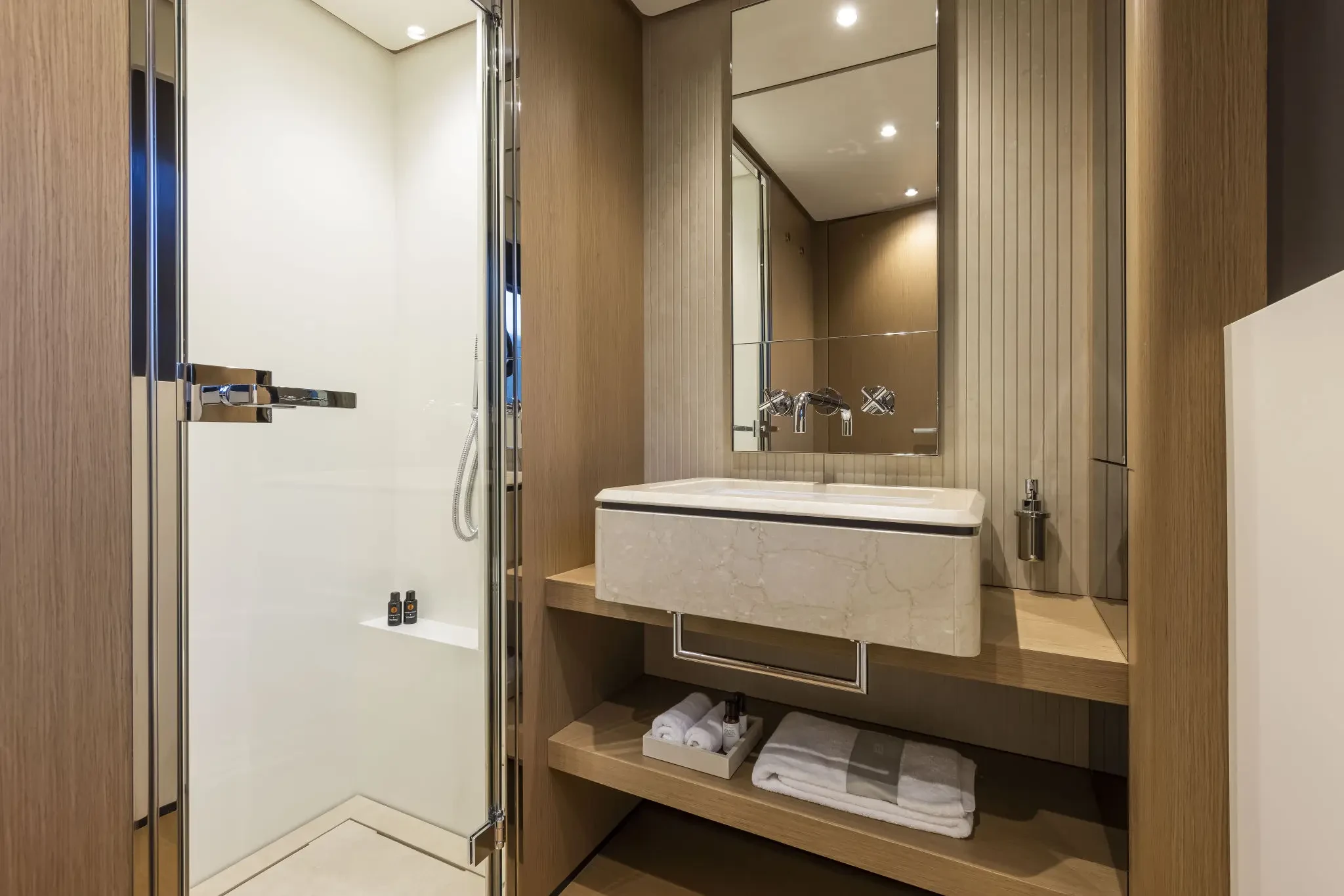Ferretti Yachts 1000 — 照片 8