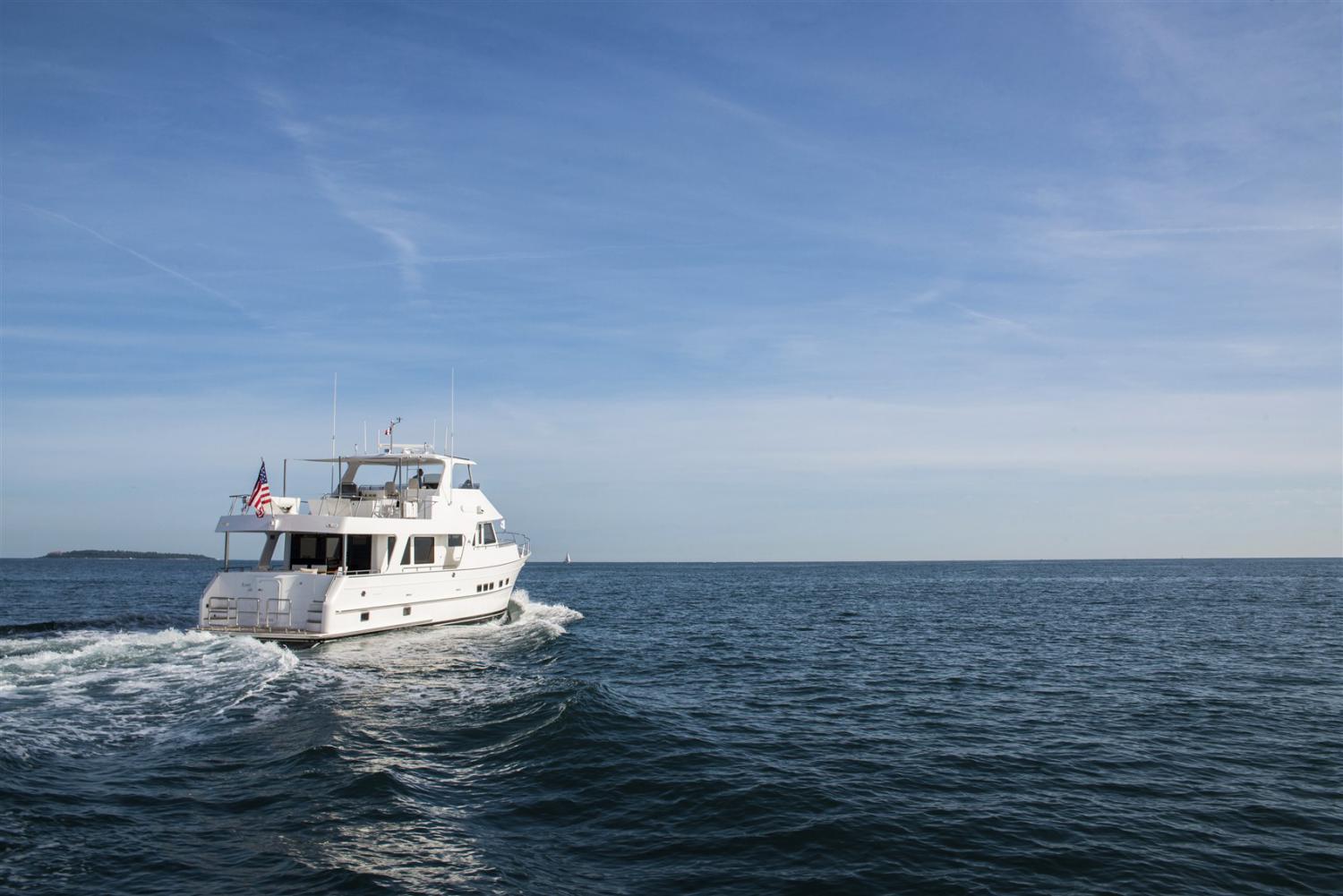 Outer Reef Yachts 640 AZURE Motoryacht — photo 3