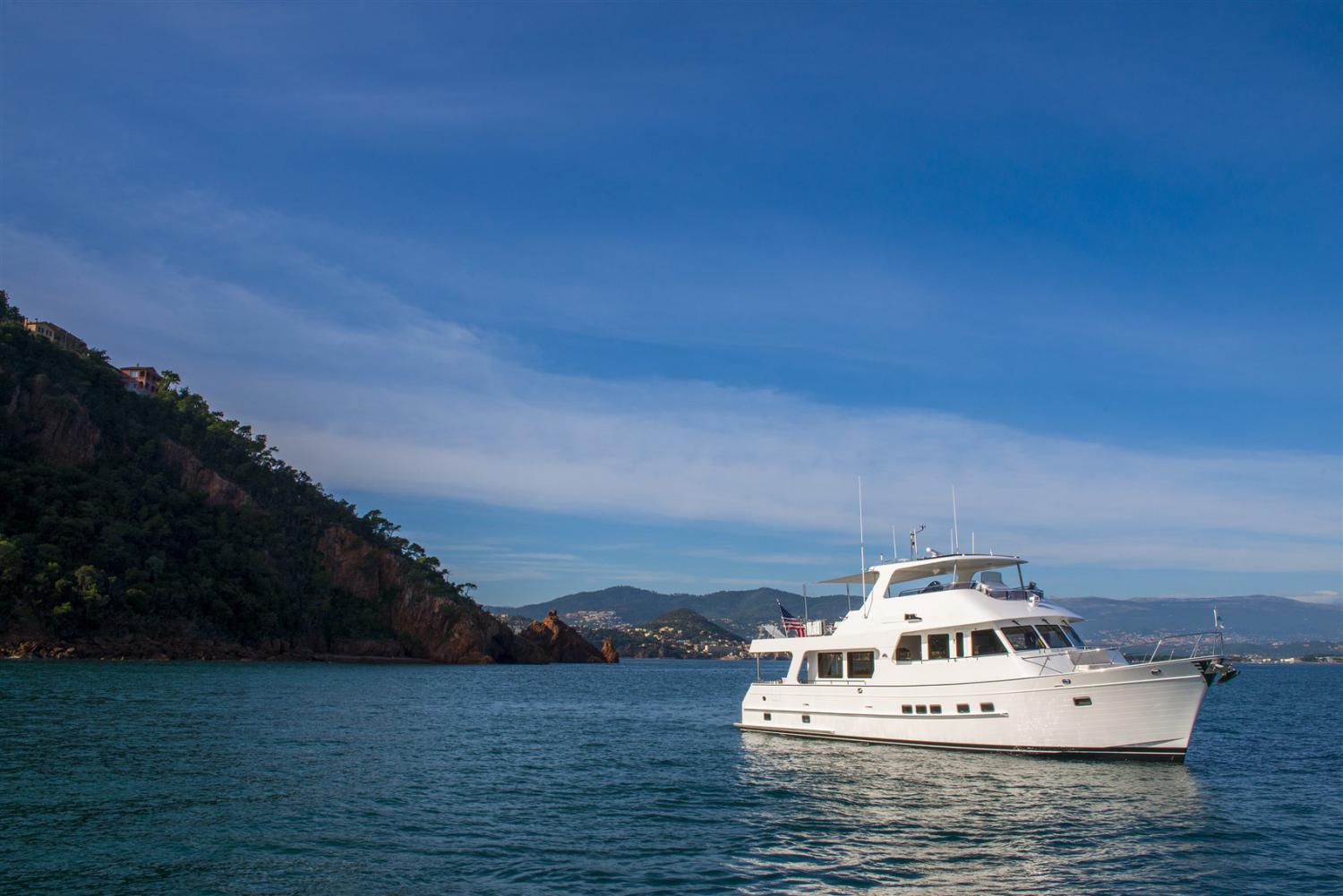 Outer Reef Yachts 640 AZURE Motoryacht — photo 9