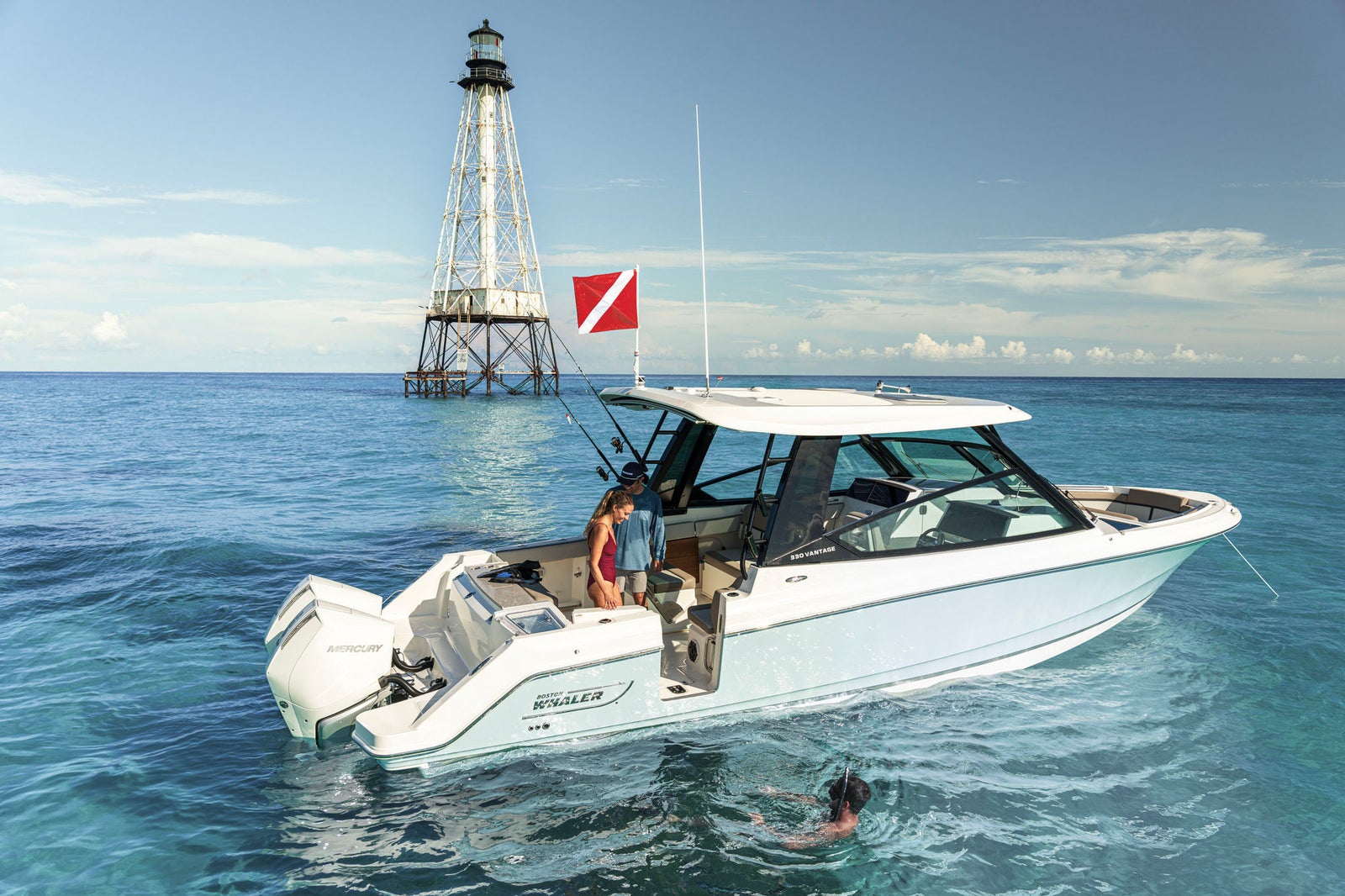 Boston Whaler 330 Vantage — photo 2