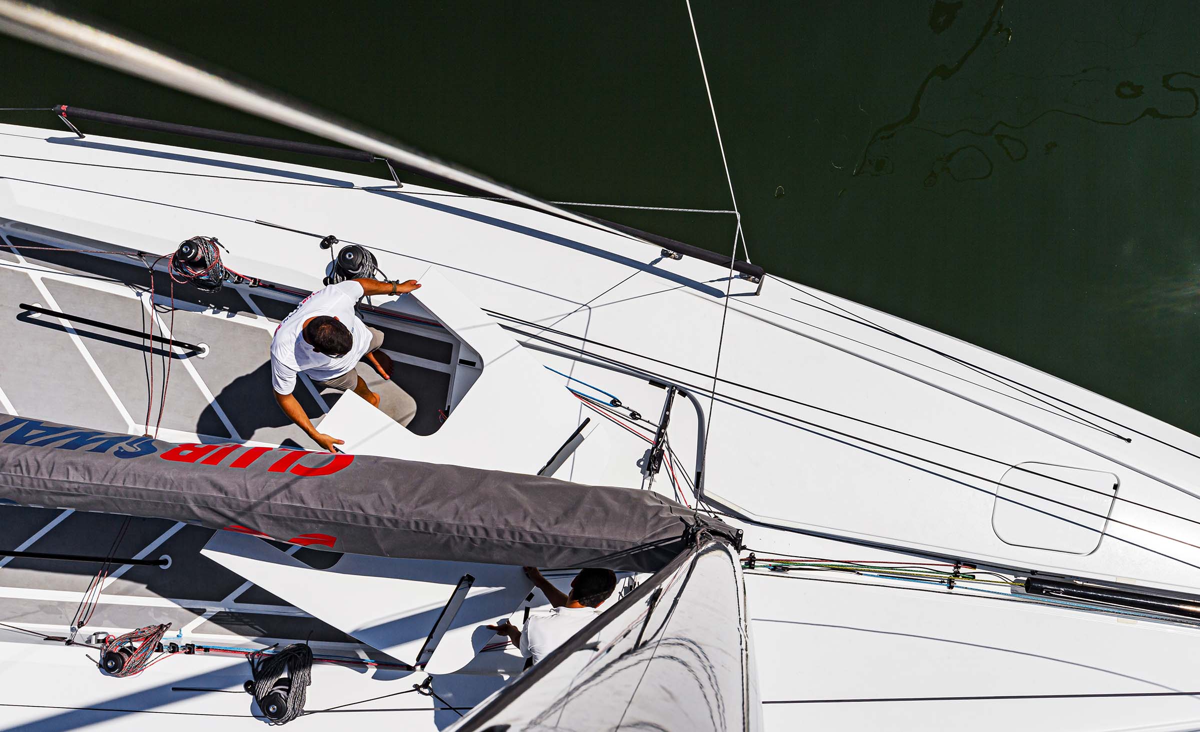 clubswan36 deck 5