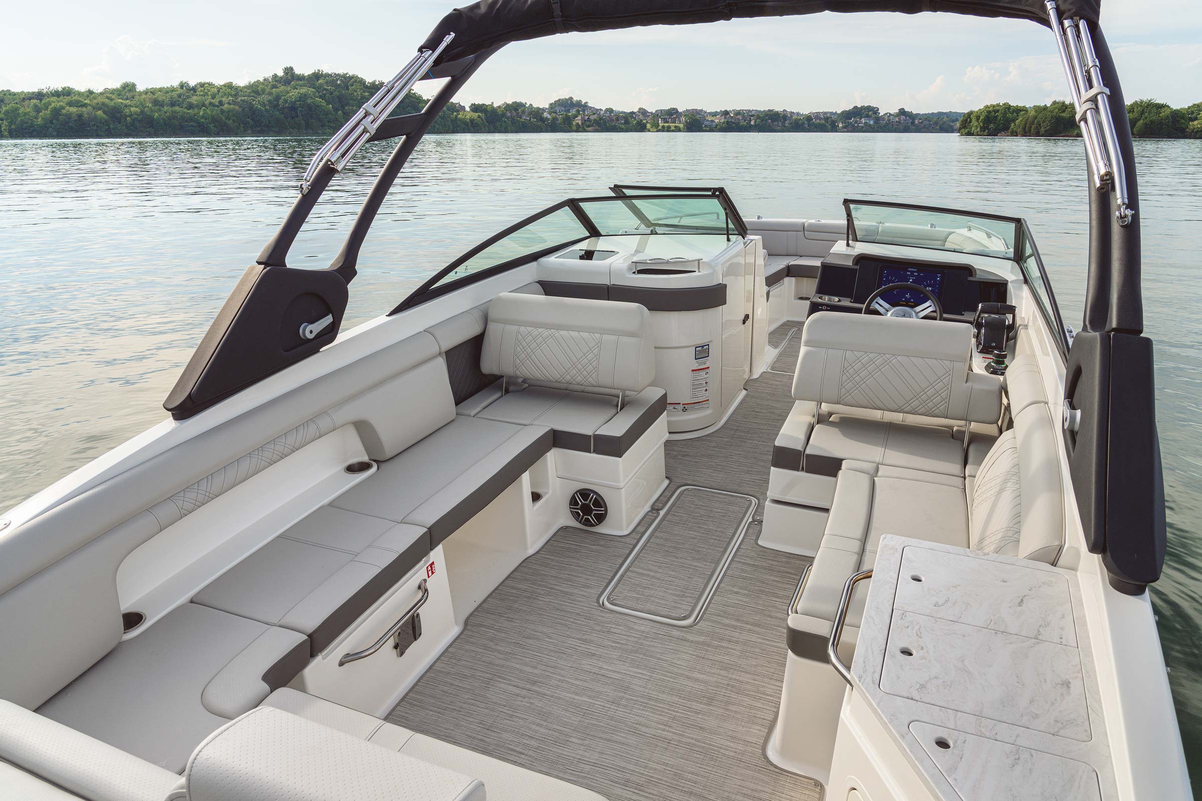 Sea Ray SDX 290 Outboard — photo 8