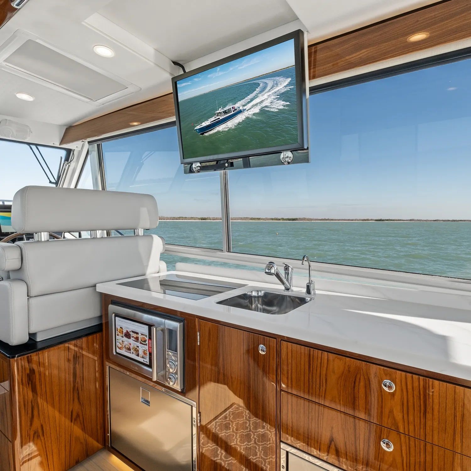 MJM Yachts MJM 47R